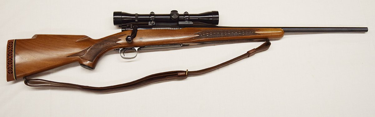 Win. Model 70, .243, w/Weaver K4-C3 scope, 22" bbl, s# 882253, manufactured 1968