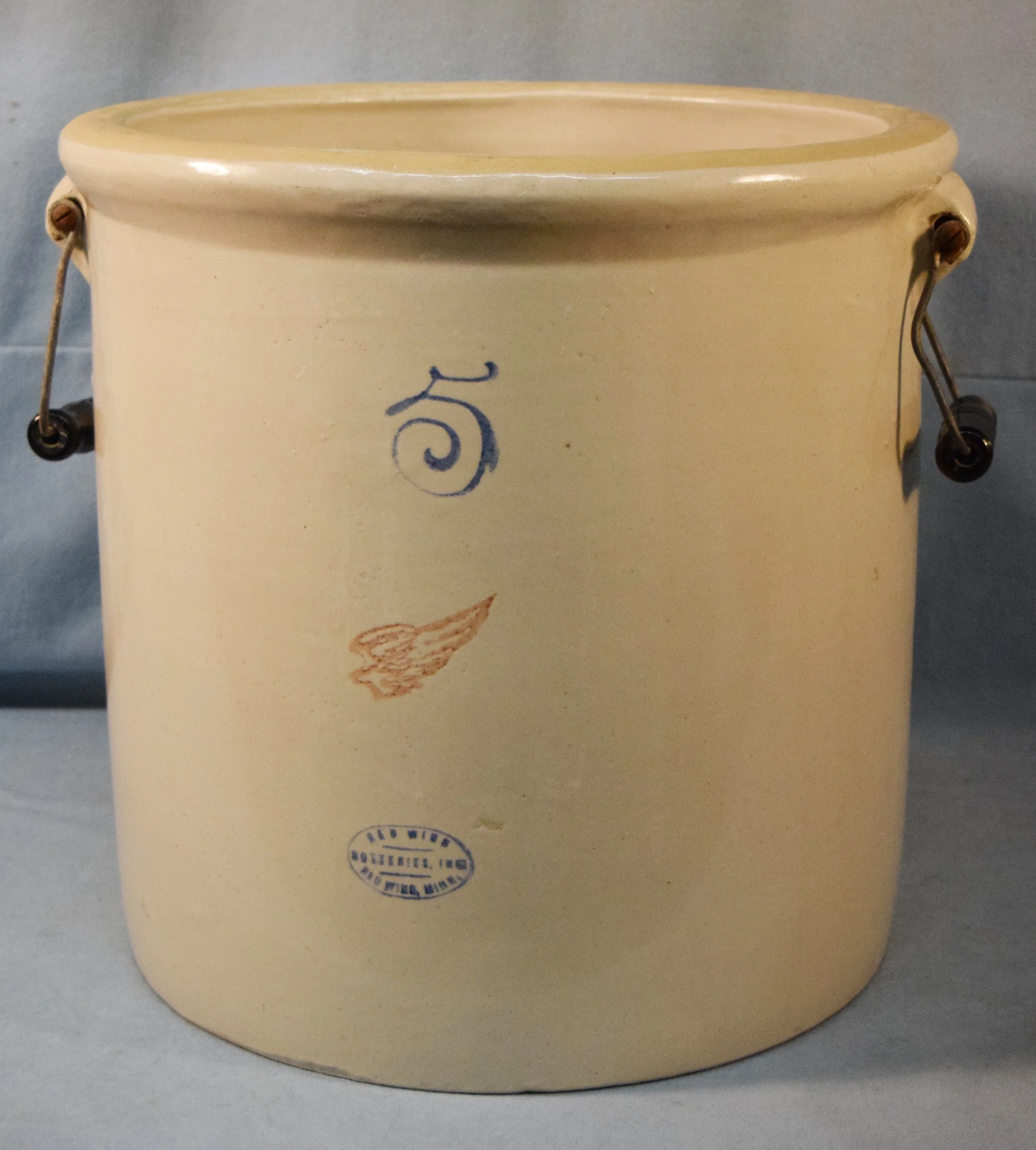 Redwing 5 gallon crock with wire handles, 2" wing, mint condition