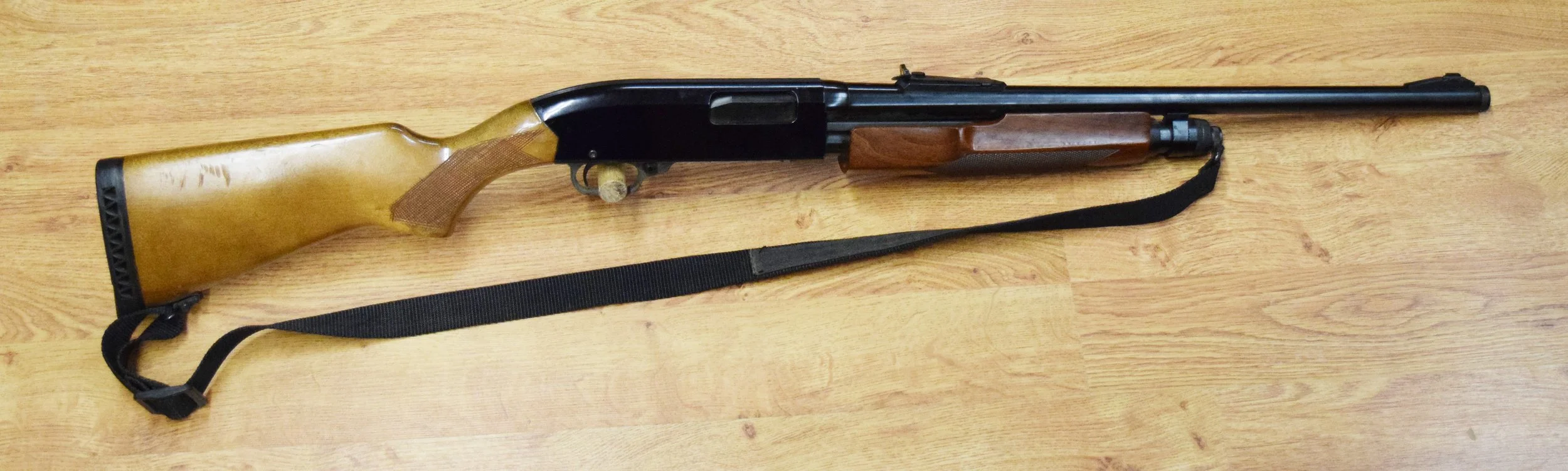 Winchester Model 1300 pump shotgun, 12 ga, s# L1659058, nylon web sling