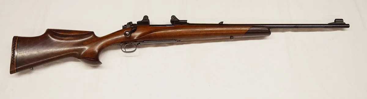 Win. Model 70, .243 Win., Featherweight, custom stock, 22" barrel, s#371134, manufactured 1955
