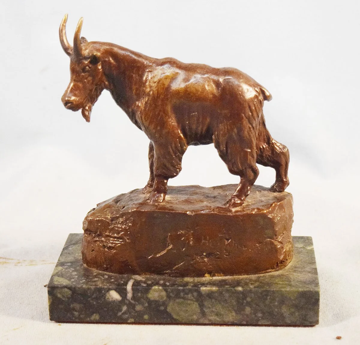 Heikka, E.E., bronze, Mountain Goat, #19/100, 4½" x 5" x 4", marble base