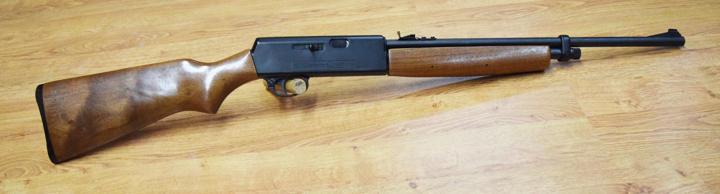 Crosman Classic 2200W pump pellet rifle, .22 cal, s# 699603545