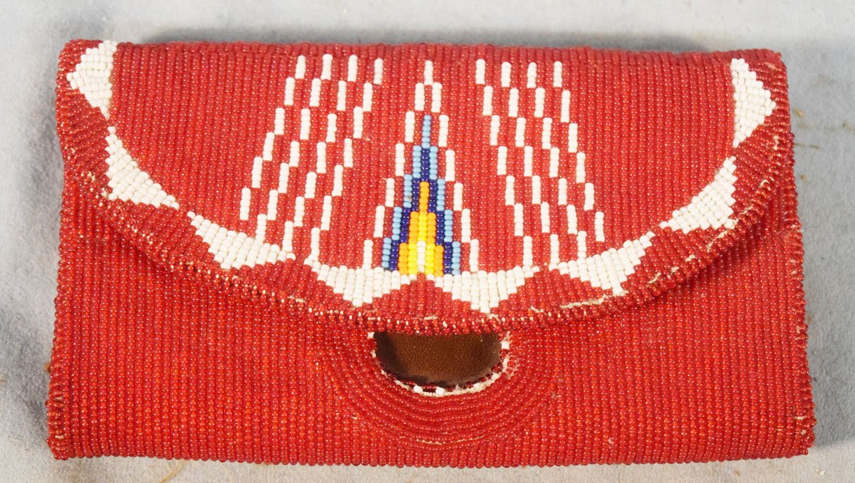 Ladies beaded purse, contemporary, 5" x 8", tri fold
