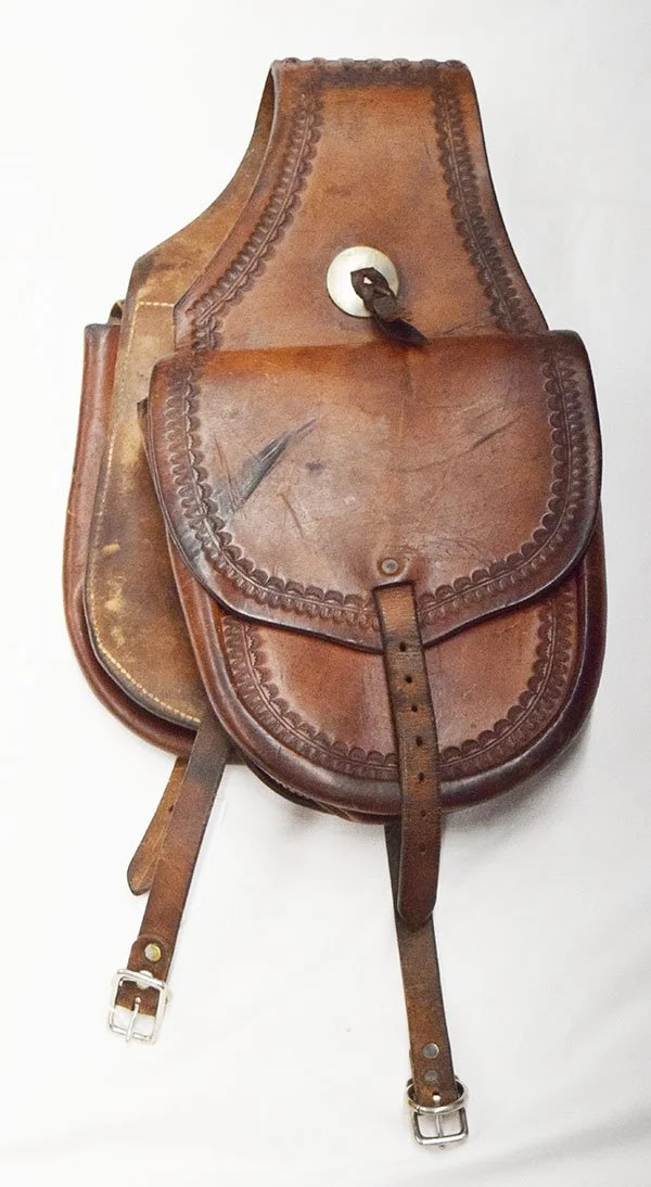 Victor Ario, Great Falls, MT, saddle bags, 10½" x 8" pocket
