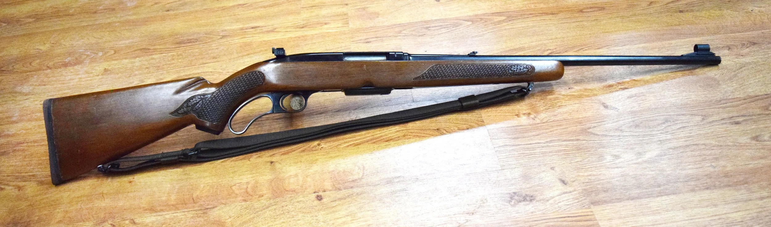 Winchester Model 88 lever rifle, .308 Win, s# 155124A, serial number indicates pre-1964 manufacture, leather sling