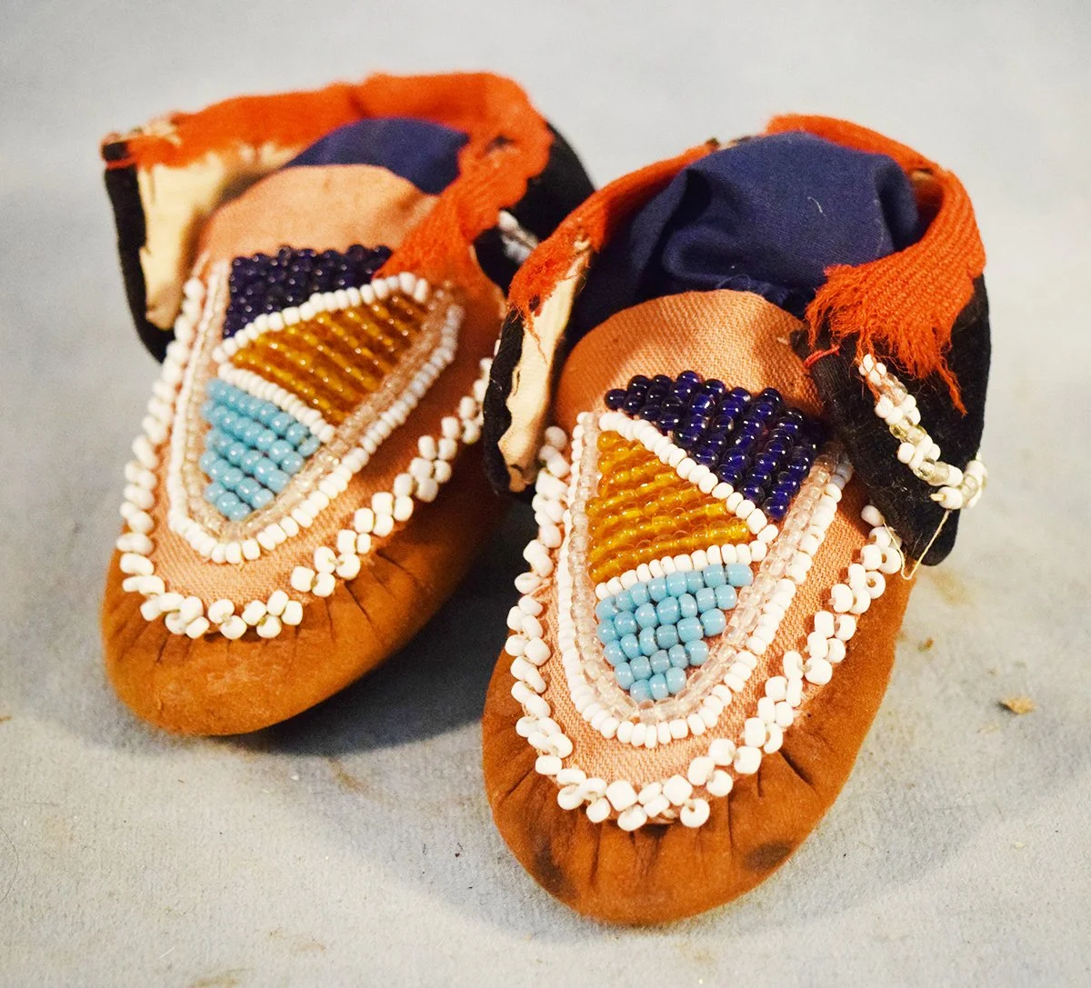 Iroquois baby moccasins, ca 1890's, 4 ¼"
