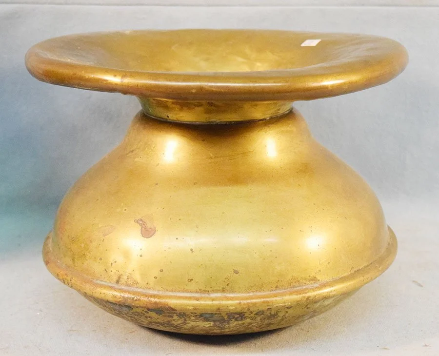 Boesch Lamp Co., San Francisco, Cal., weighted brass spittoon, 7" tall, 10" diameter
