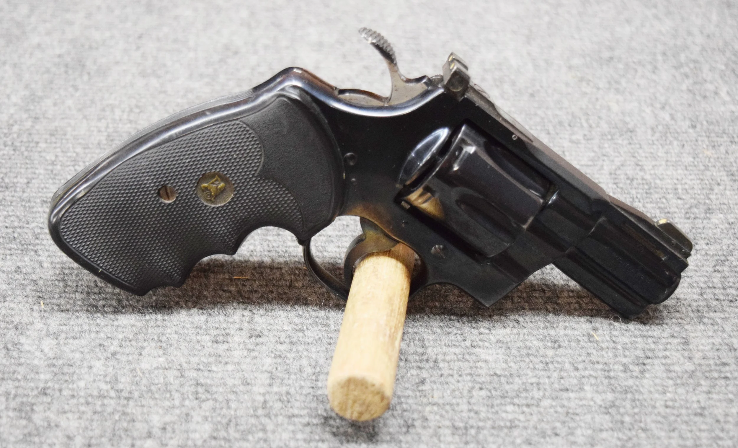 Colt Python double-action revolver, .357 Rem Mag, blue with uncommon 2.5" barrel, s# 95930E