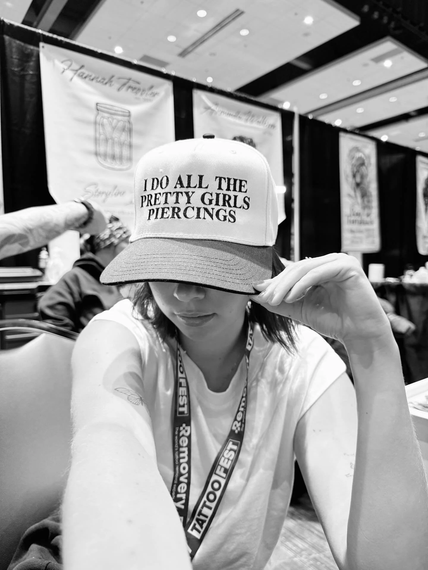 The hat don&rsquo;t lie 🪡🪩🤍

s/o to @cupofohhoney_  for this amazing hat !!