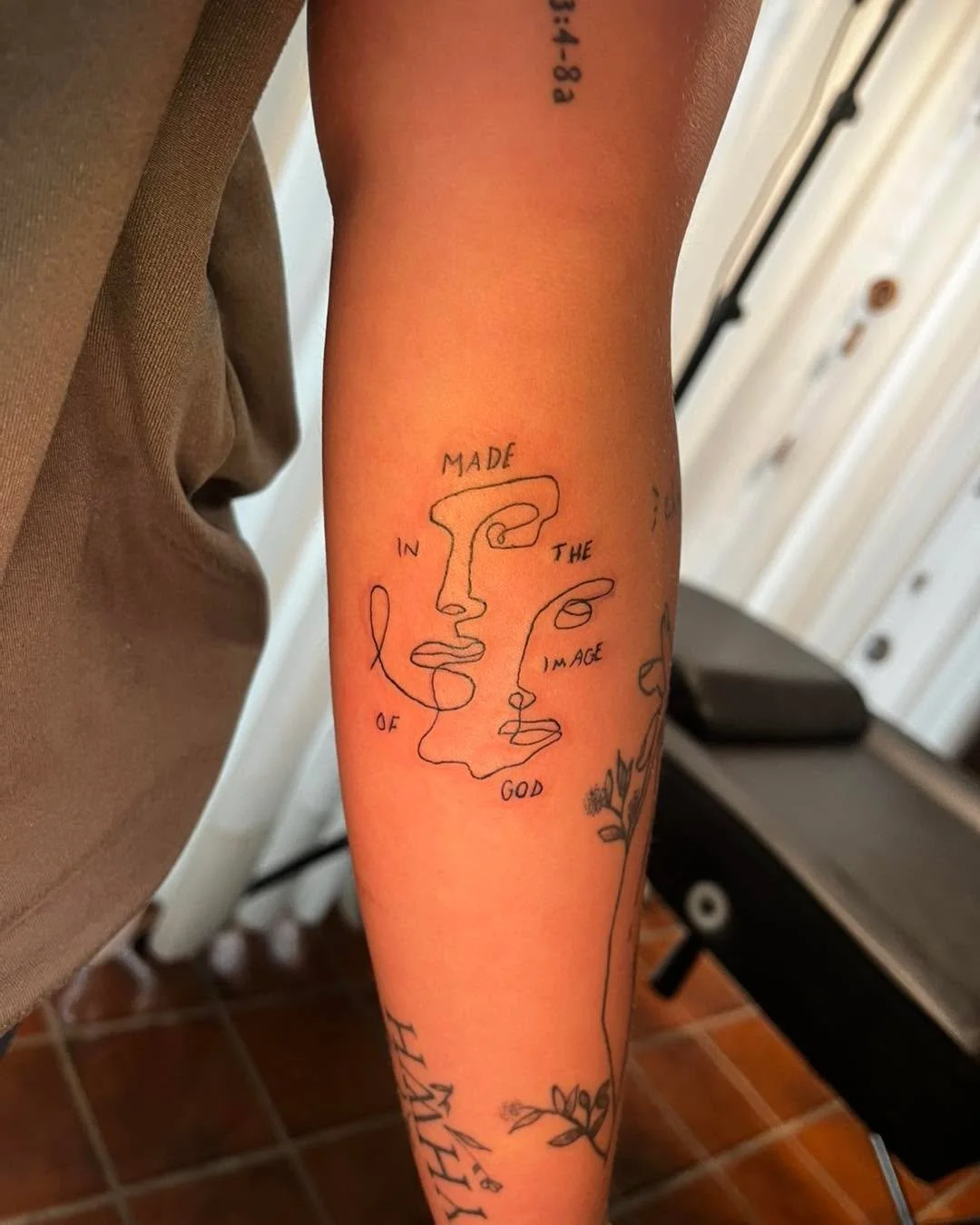 Abstract reminder!

Little reminders for yourself create great talking points with others!