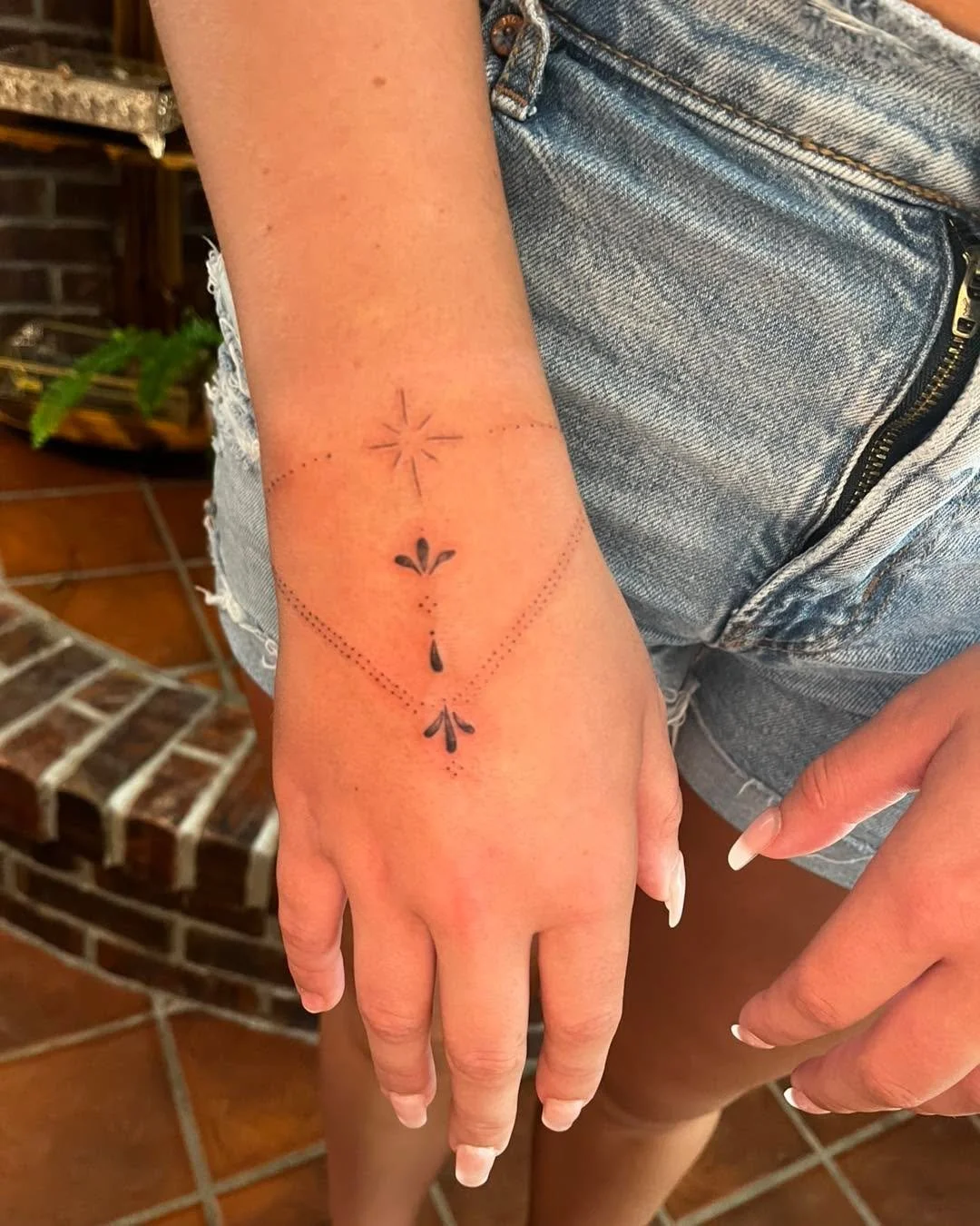 Permanent &ldquo;henna&rdquo; design! Accessorizing like this is a great way to add flare to your everyday look!