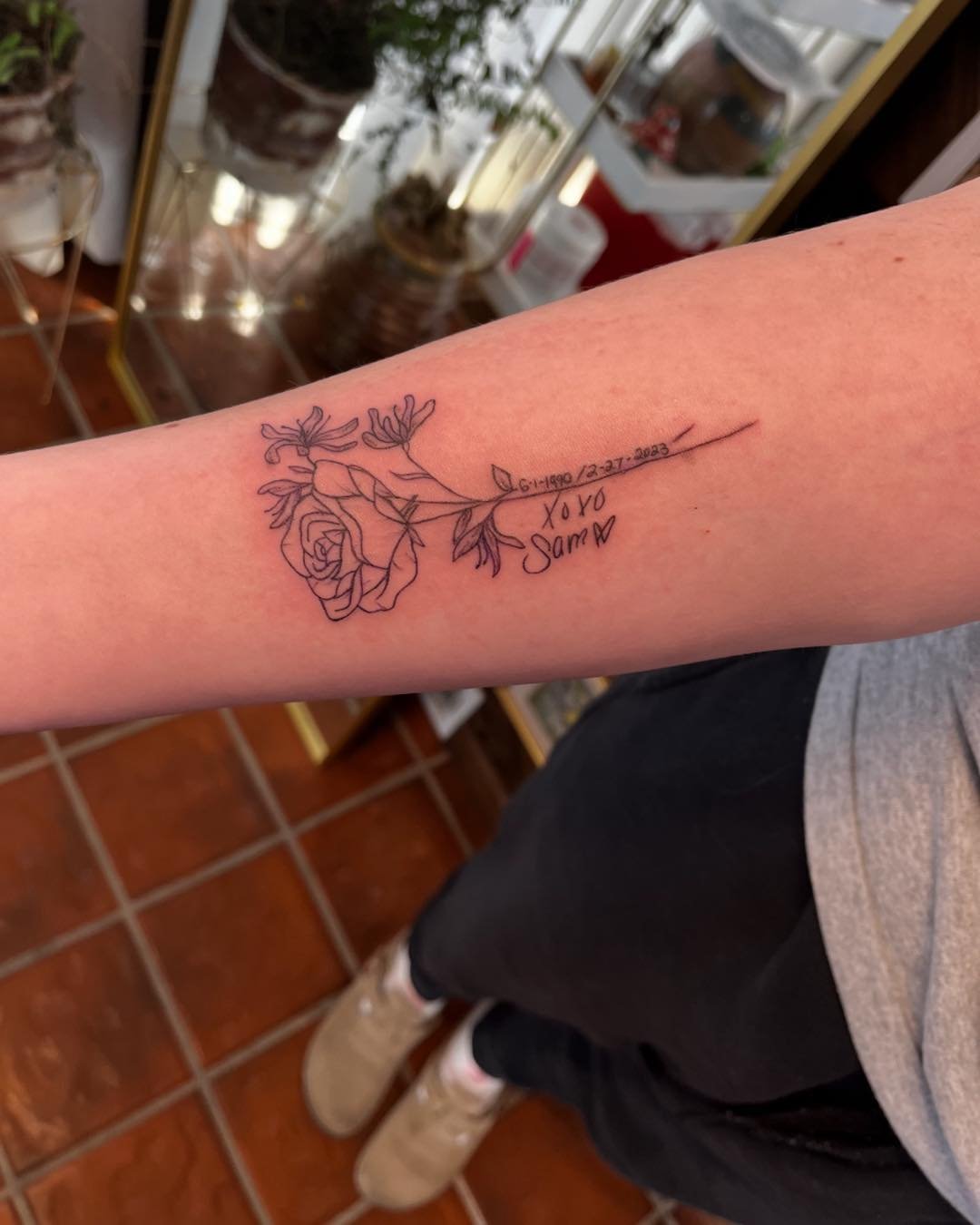 A sweet dedication piece for family! This session was so special and I am so thankful that my client trusted me with such a special tattoo!