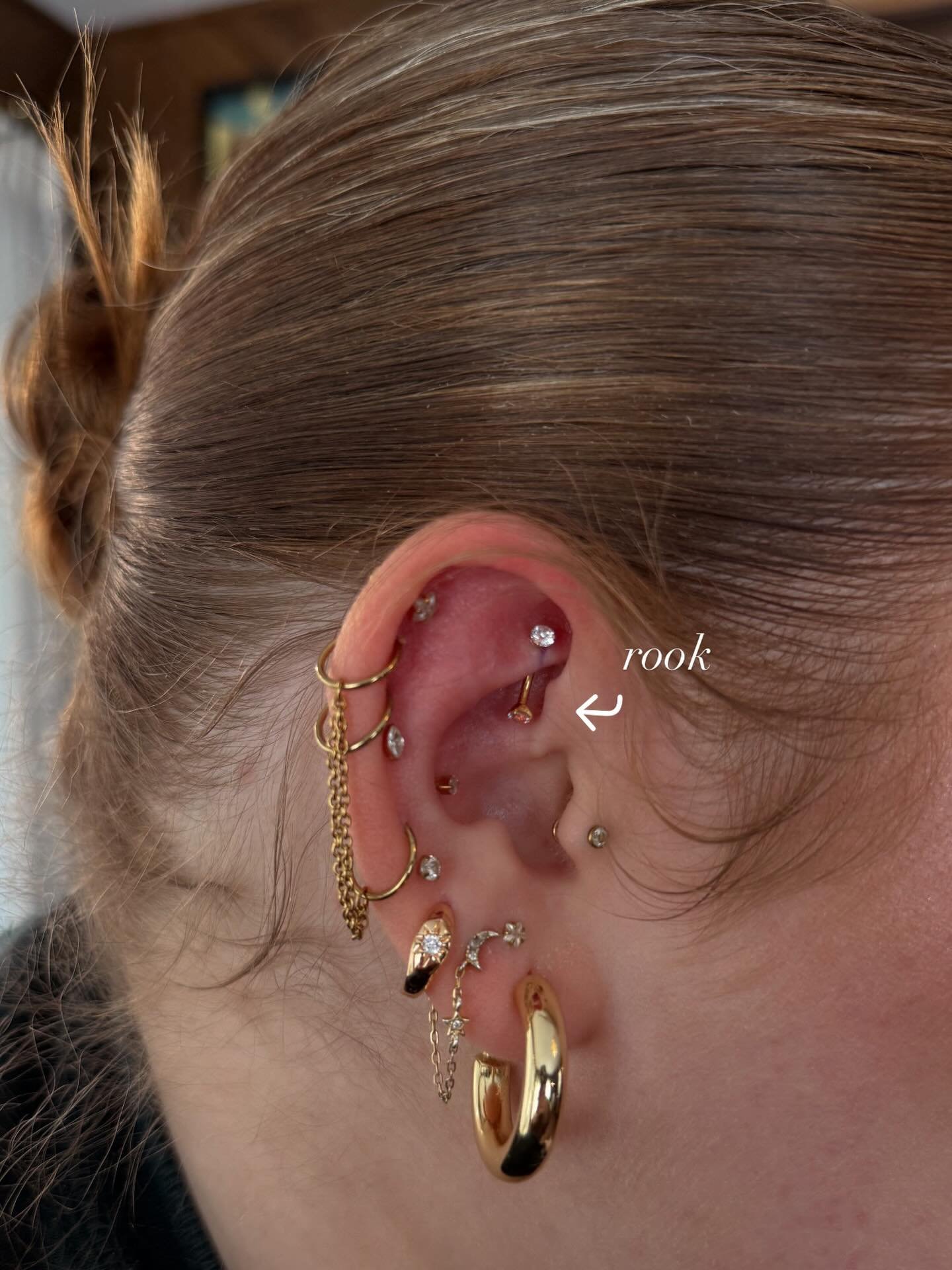 Fresh rook piercing for your feed 🙈✨