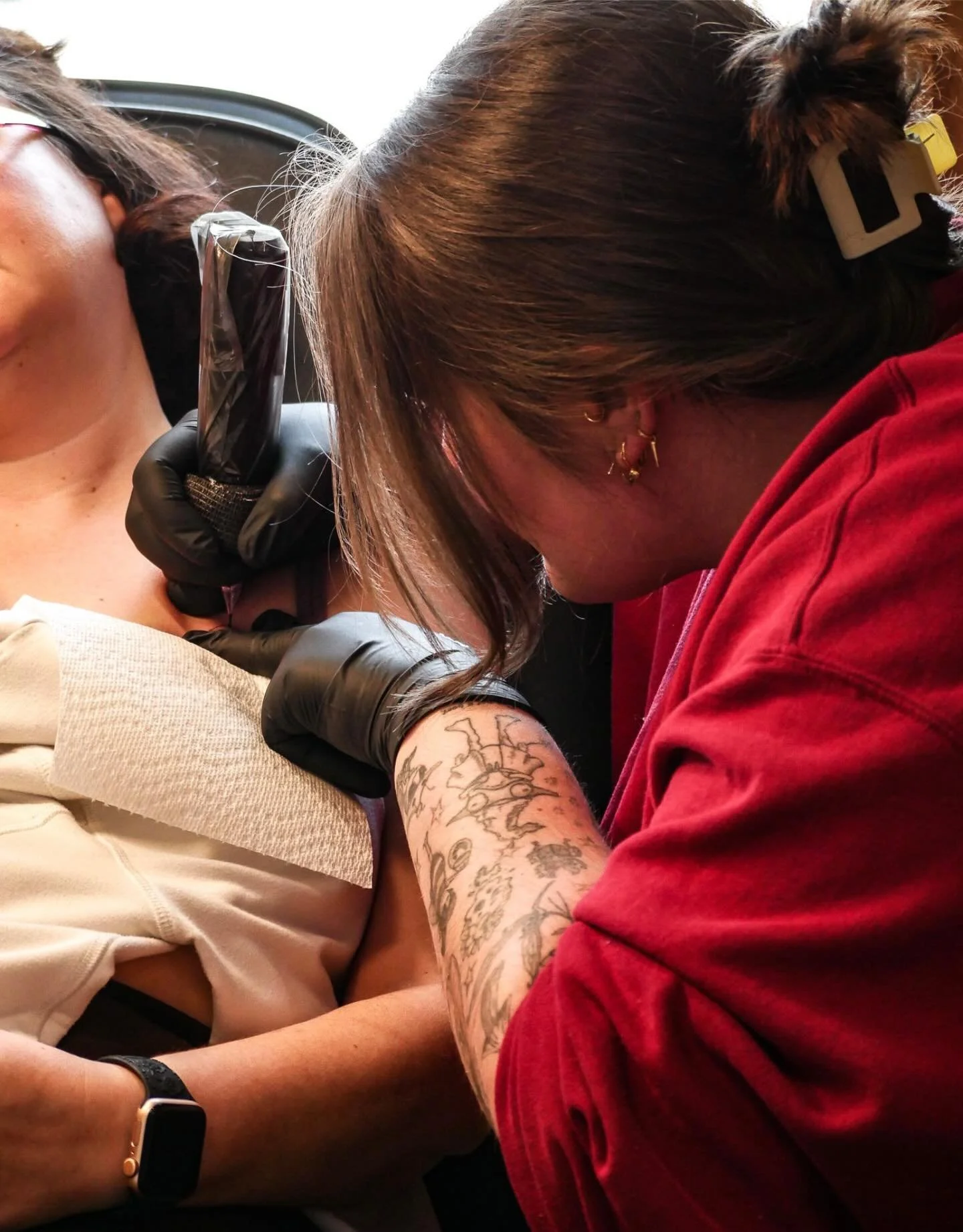 Storyline&rsquo;s Love is in the Air Flash Event was SO much fun! 💕

I love getting to meet all the lovelies that get the whimsical tats!

Thank you @afernihough_art for the pics🖤