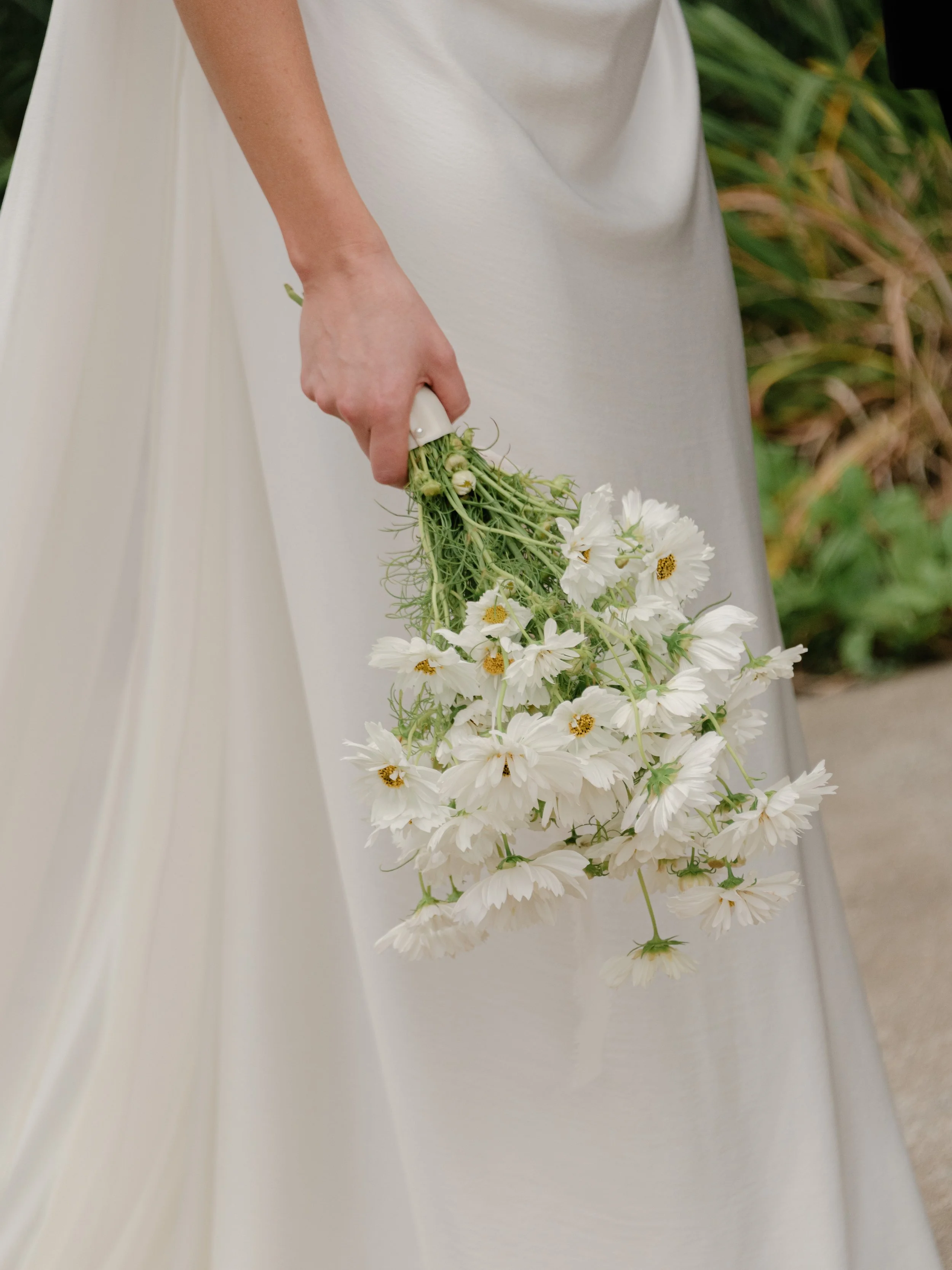 Blue-Hill-at-Stone-Barns-Editorial-Wedding-25.jpg