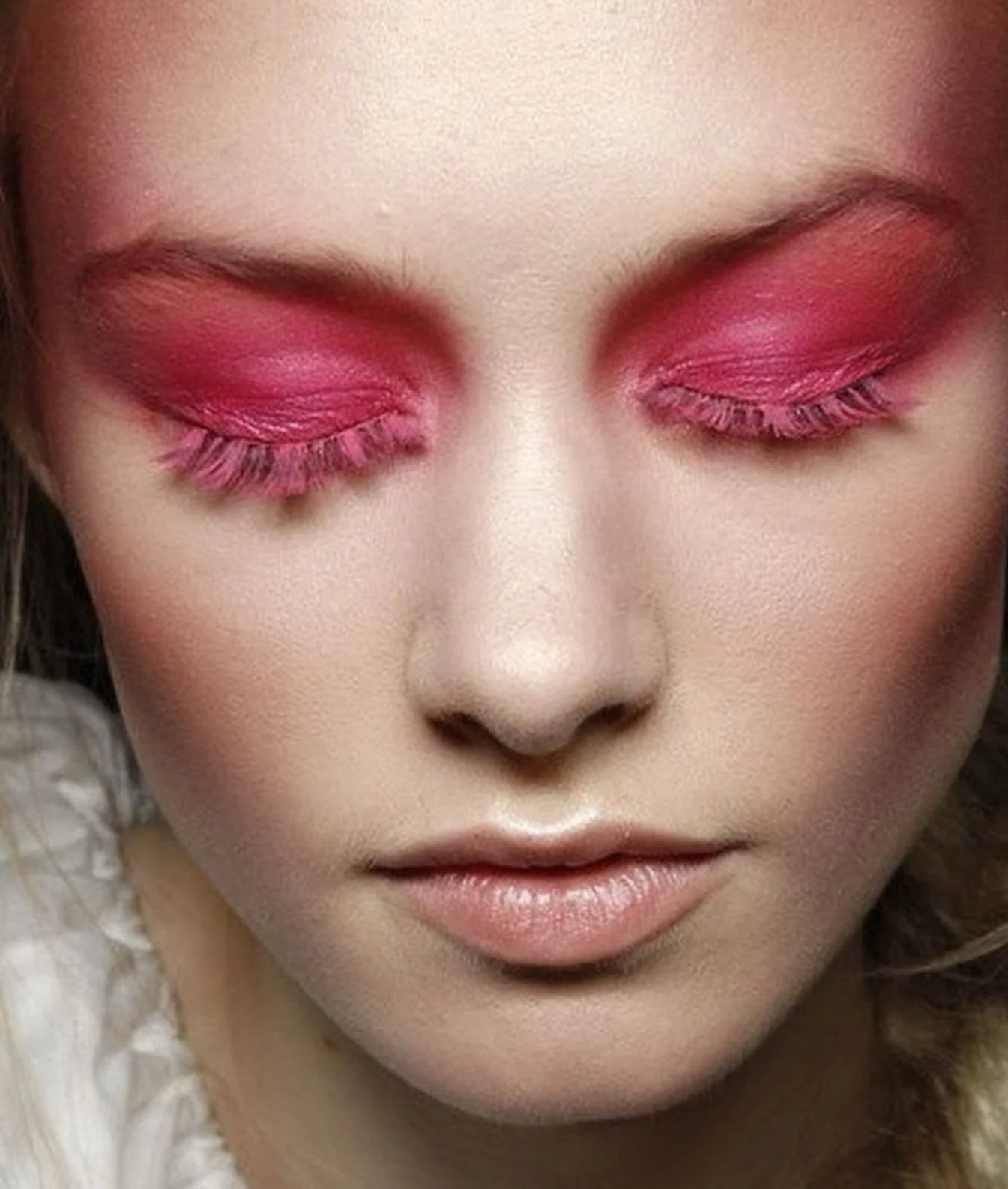 Soft features. Loud statement. 💗 #RefinePR