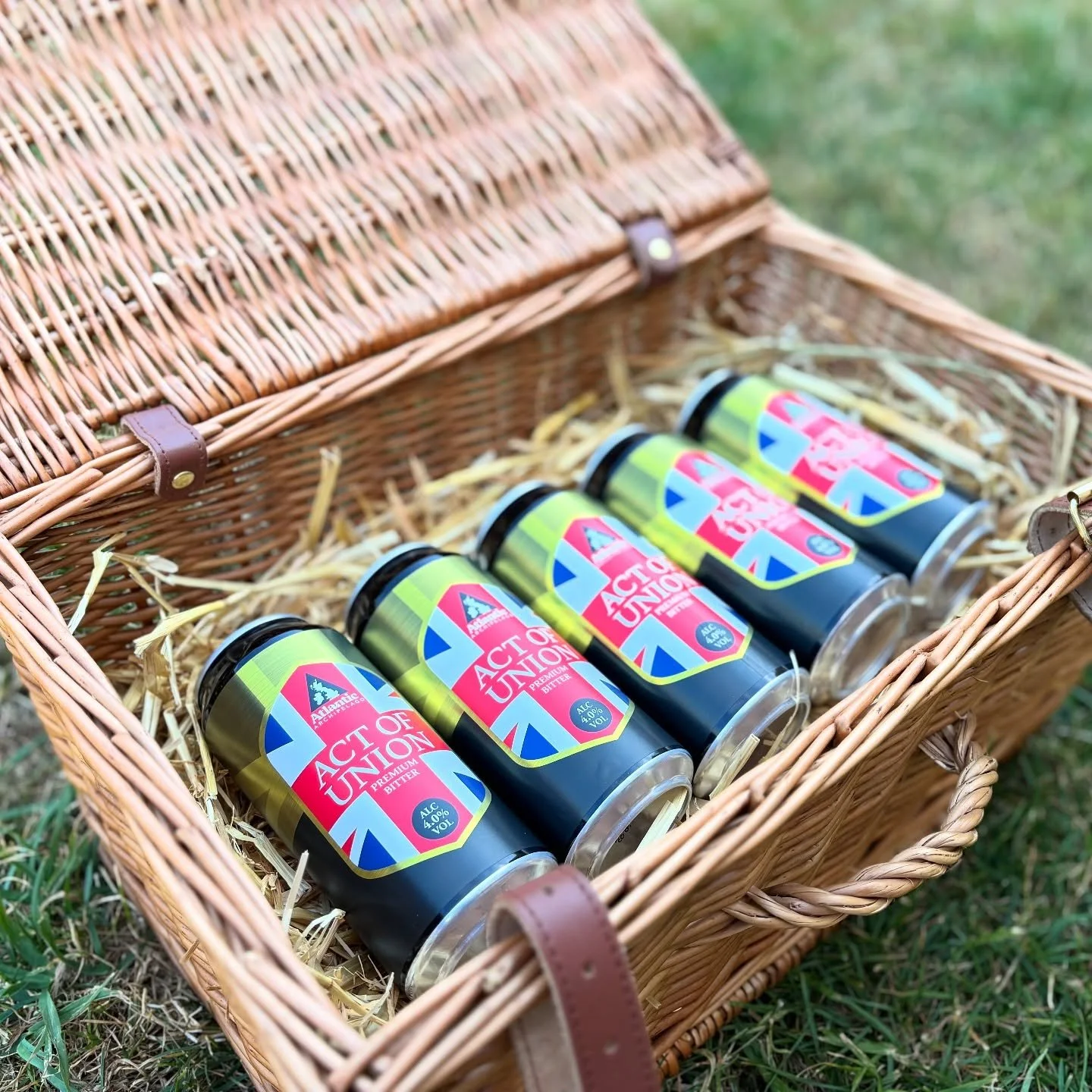 Act of Union Premium Bitter - just in time for the tennis final 🎾

#britain #actofunion #beer #ale #bitter #hops #ale #malt #barley