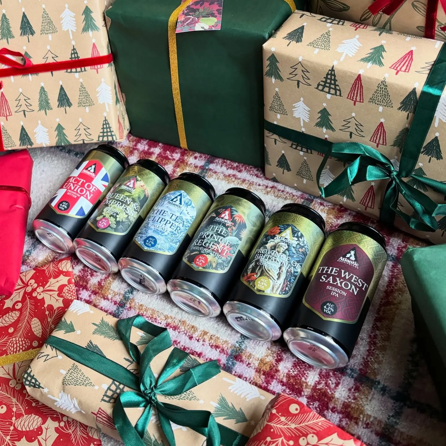 🎄🎁 Here at Atlantic Archipelago, we want to extend our warmest festive greetings to you and your loved ones. We hope you have a very Merry Christmas and best wishes for a fantastic 2026 New Year!