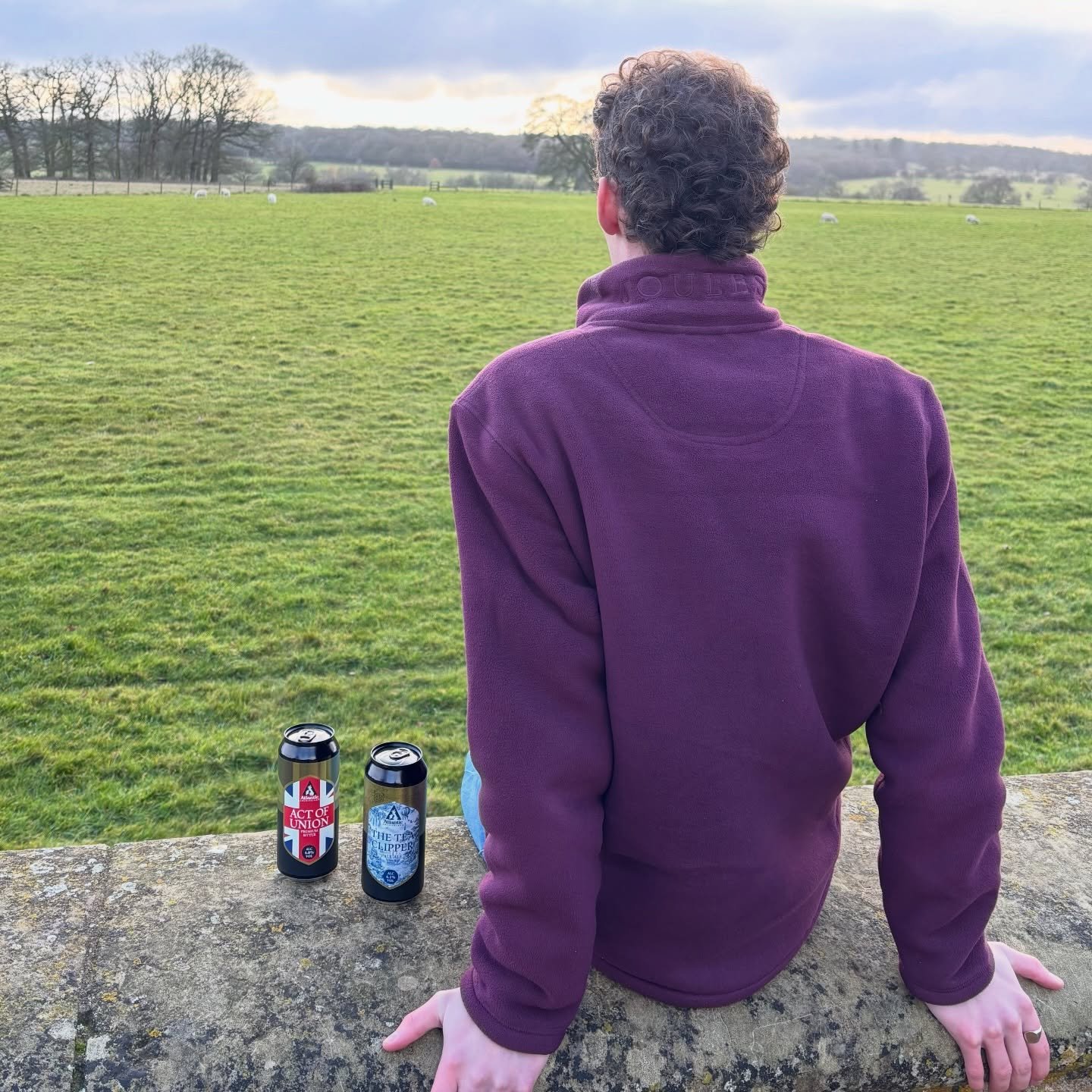 Atlantic Archipelago draws on inspirations from across Britain - its history, communities, and ceremony. Shaped by the vision of its founder, Kirk, who travelled the length and breadth of the nation, our brand crafts beers with intent and restraint, 