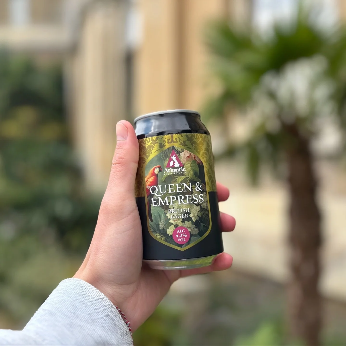 Queen &amp; Empress &ndash; Finest English Lager. Properly Brewed 🇬🇧