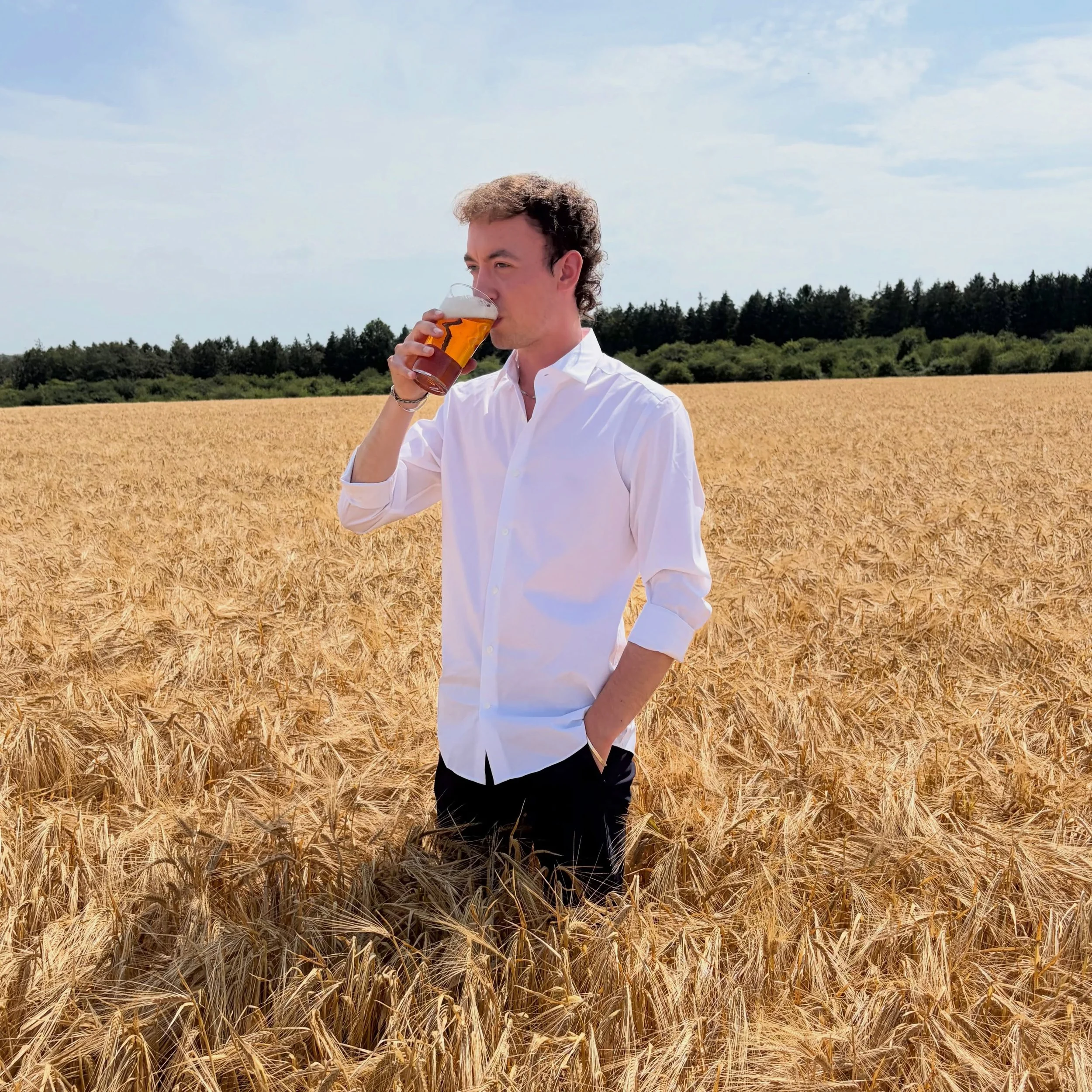 Behind every Atlantic Archipelago beer is British farming at its best. Even in a heatwave, excellence begins with those working the land. 🌾

#BritishFarming #DrinkBritish #CraftBeer #SupportFarmers #EnsuringExcellence