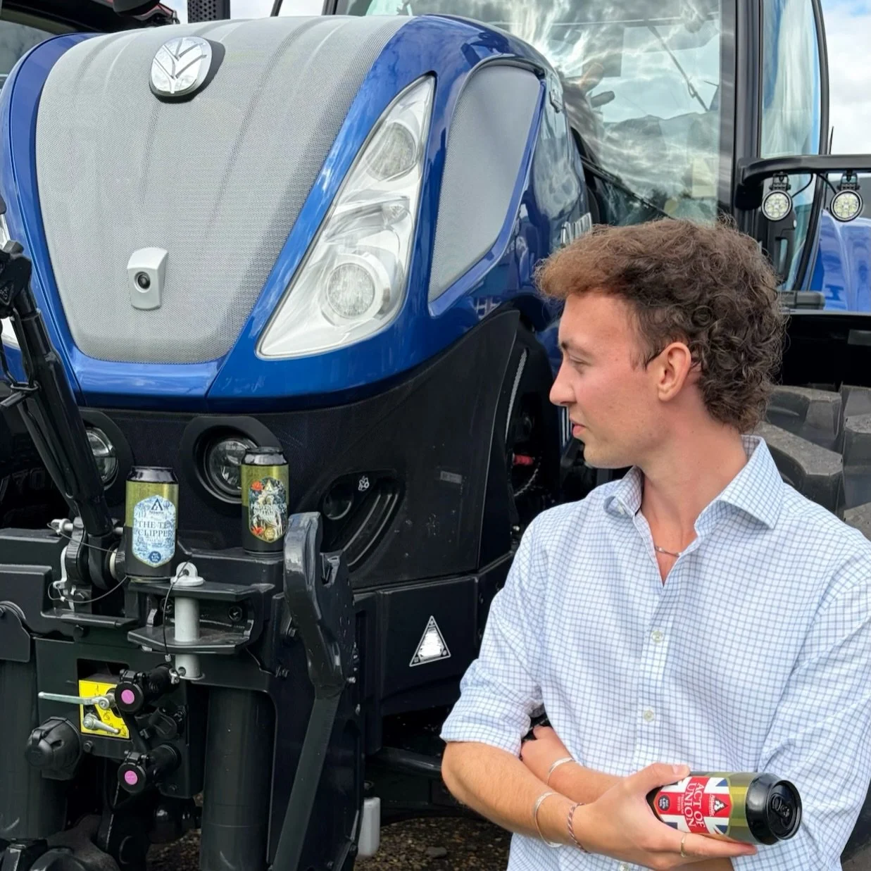 Tractors. Farming. Beer.
Three things Britain does well. 🚜🍺

#farmlife #farmersofinstagram #ukfarming #britishfarming #farminguk