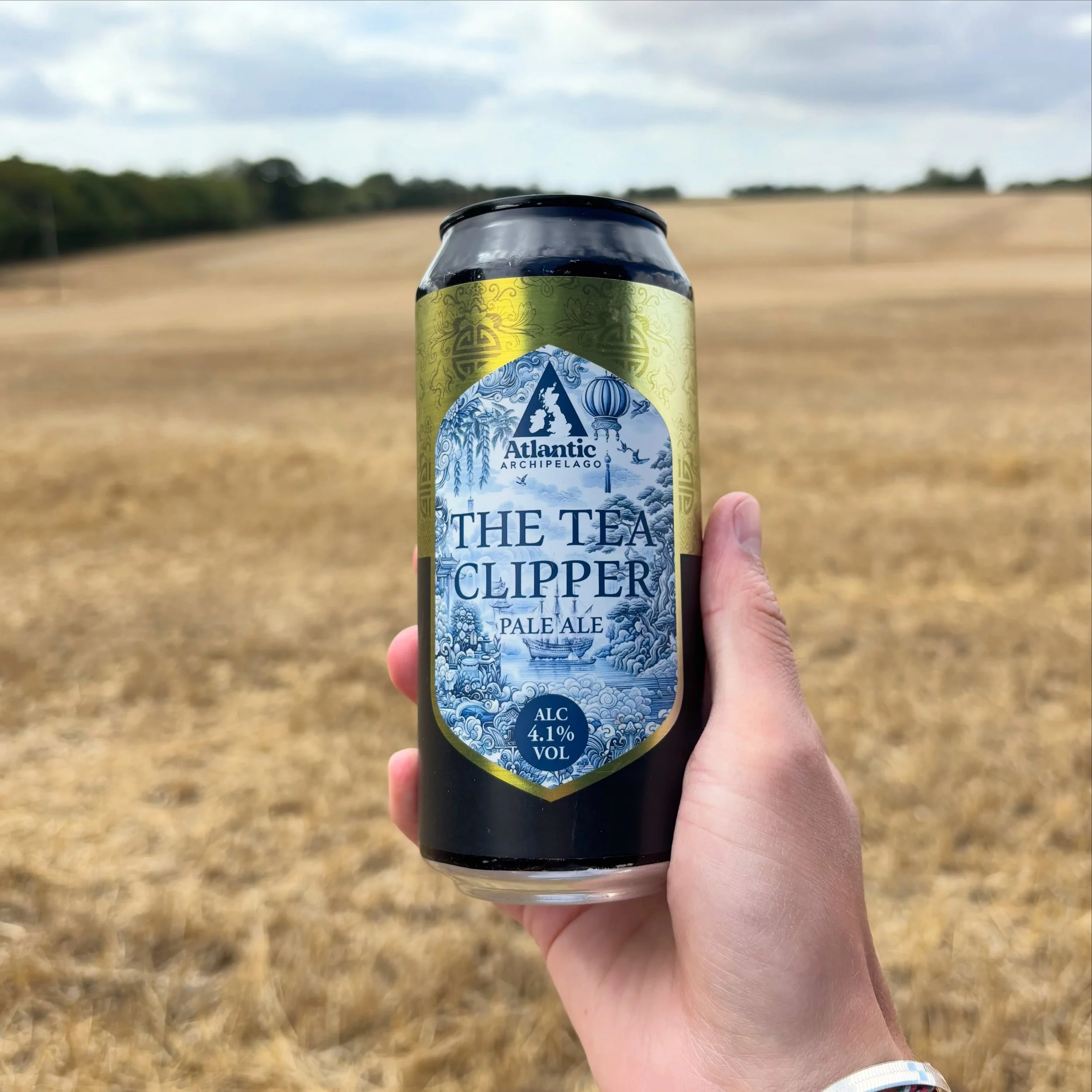 🌾🍺 A taste of the field

The harvest is in, and now it&rsquo;s time to enjoy the fruits of the season. The Tea Clipper Pale Ale &mdash; best enjoyed with a view that reminds you where it all begins.