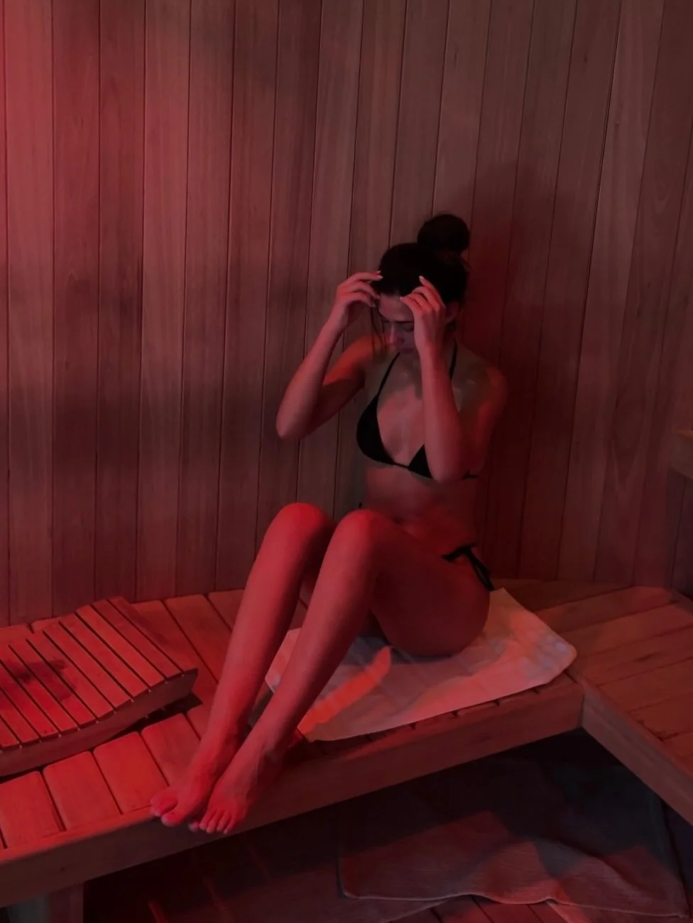 Once a week = nice experience
3&ndash;5x a week = your nervous system actually shifts

This isn&rsquo;t occasional self-care.
This is the infrastructure that keeps you from breaking down.

Heat, cold, presence. Repeat. 

The thermal neighborhood anch