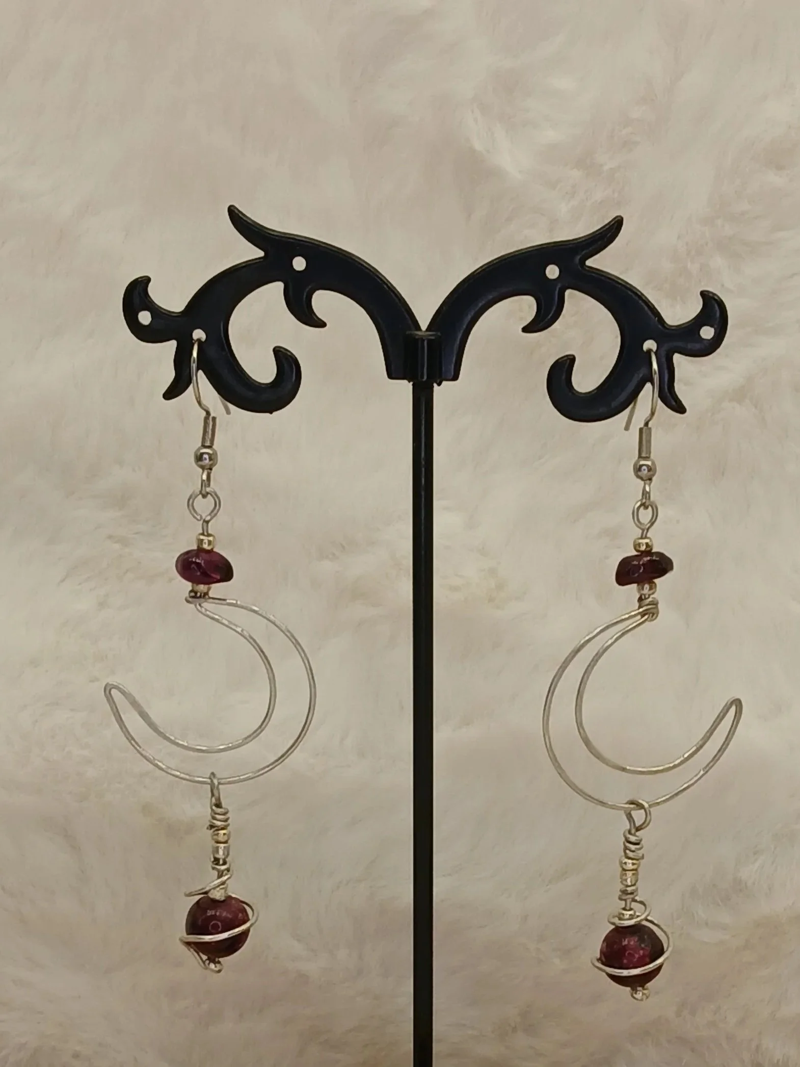 E1000148+Crystal+Moon+Earrings+Garnet.1.jpg