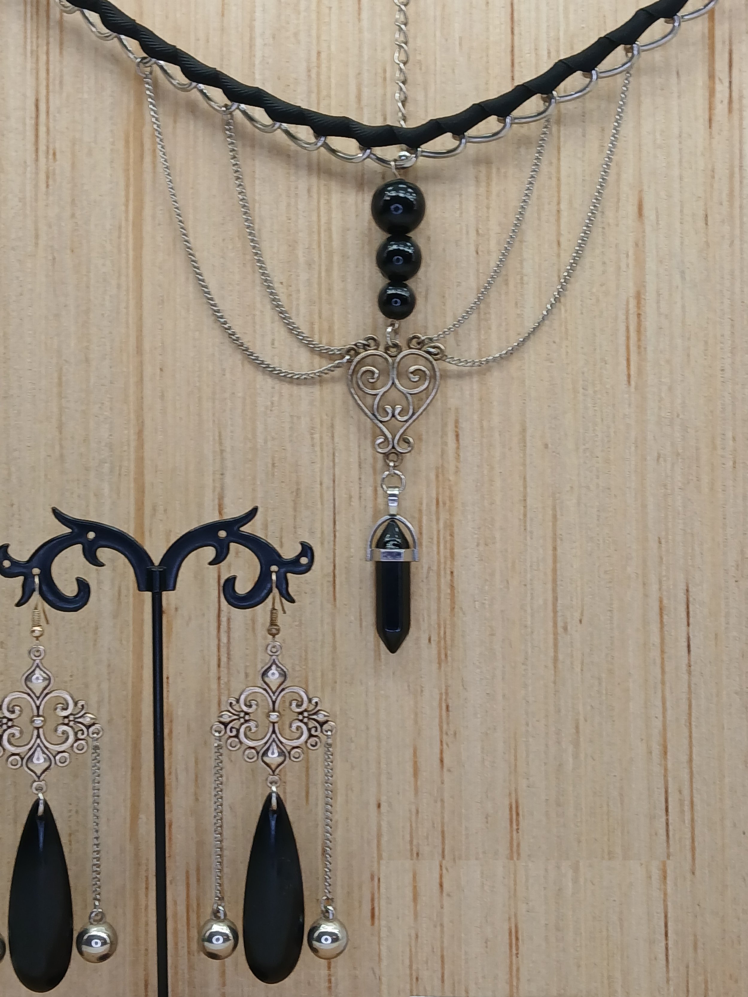 S1000104 Set Gothic Obsidian Heart Pedulum Set.4.jpg
