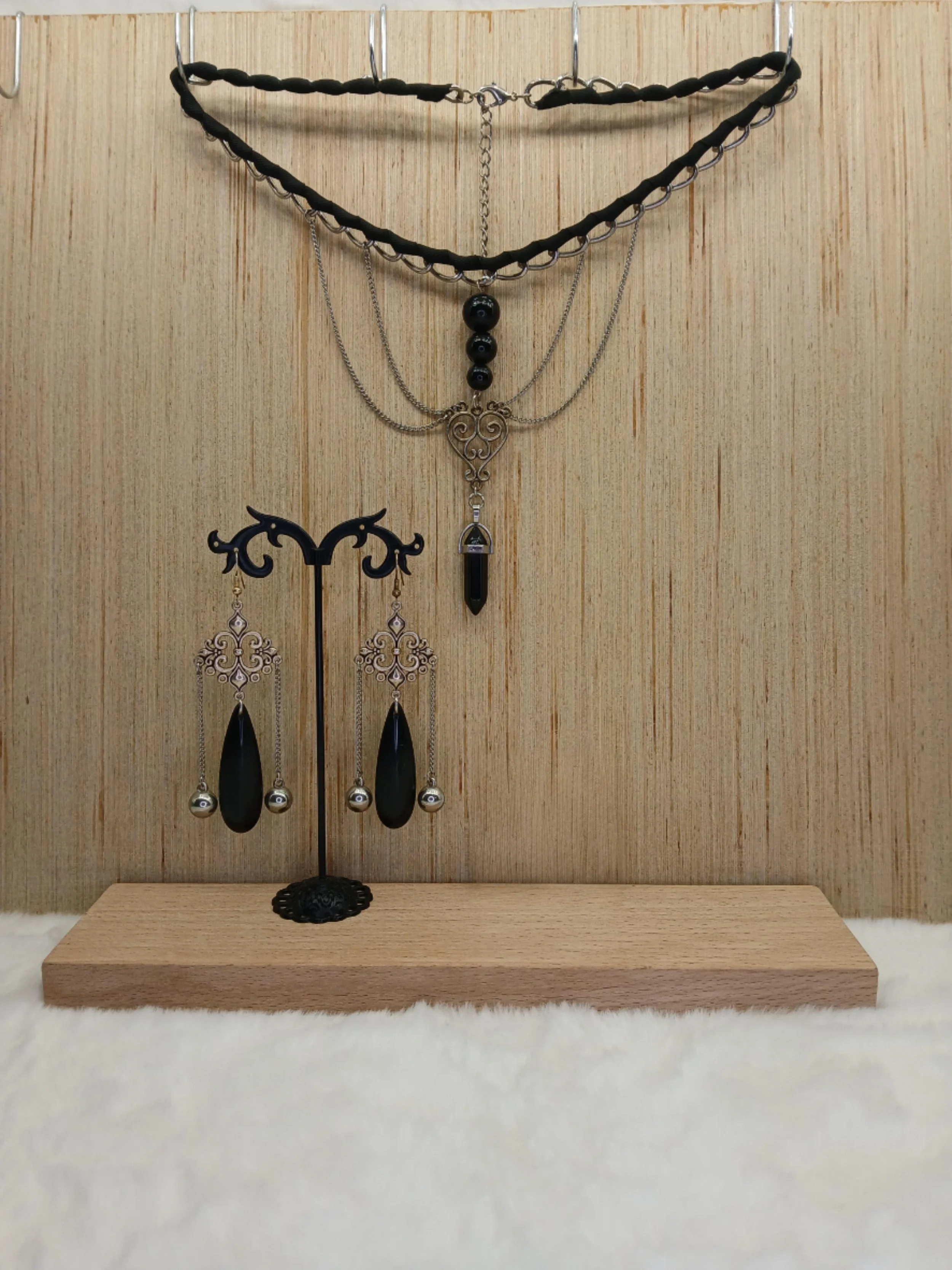 S1000104 Set Gothic Obsidian Heart Pedulum Set.1.jpg