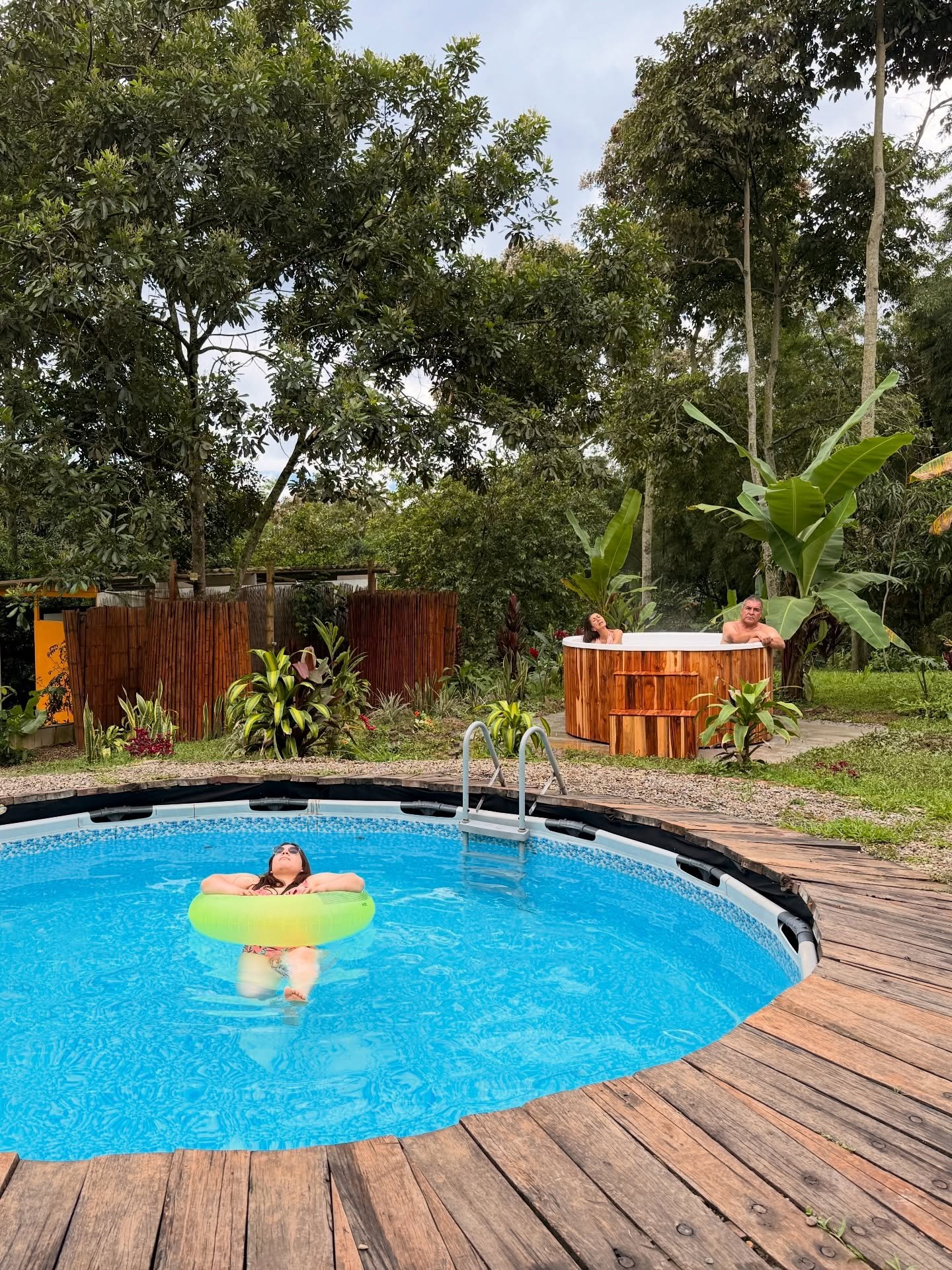 Ya estamos casi completamente reservados para marzo &mdash; nos quedan solo algunas fechas disponibles con nuestro descuento de marzo. &iquest;Te gustar&iacute;a estar pronto junto a la piscina? &iexcl;Escr&iacute;benos para conocer la disponibilidad