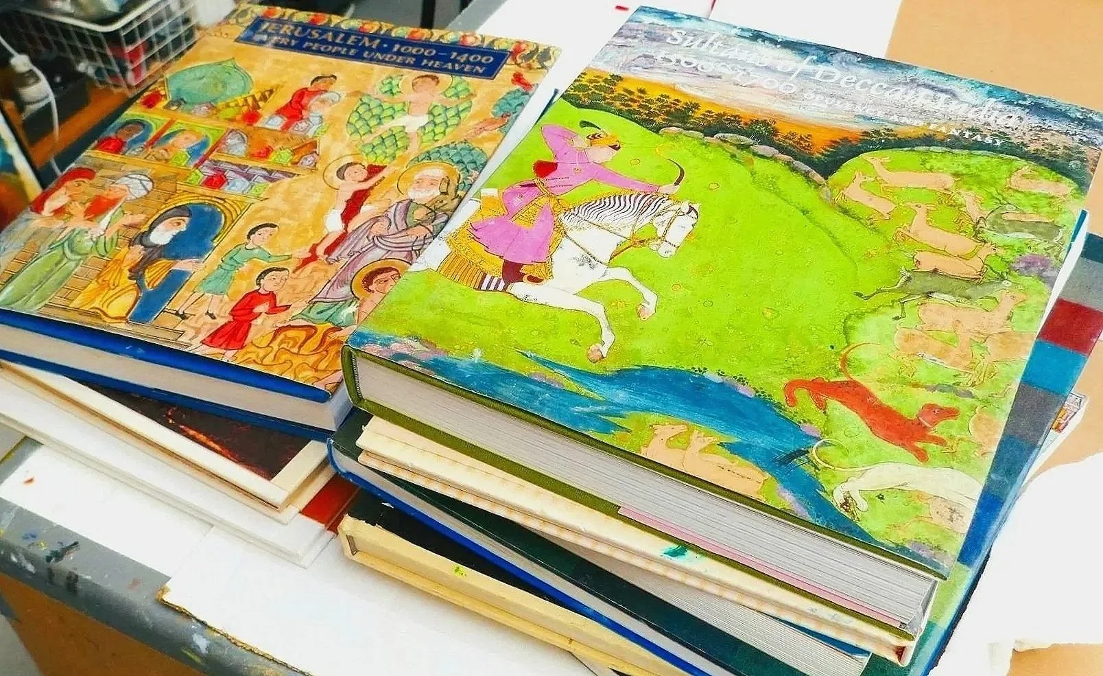 books%2525252Bphoto-1.jpg