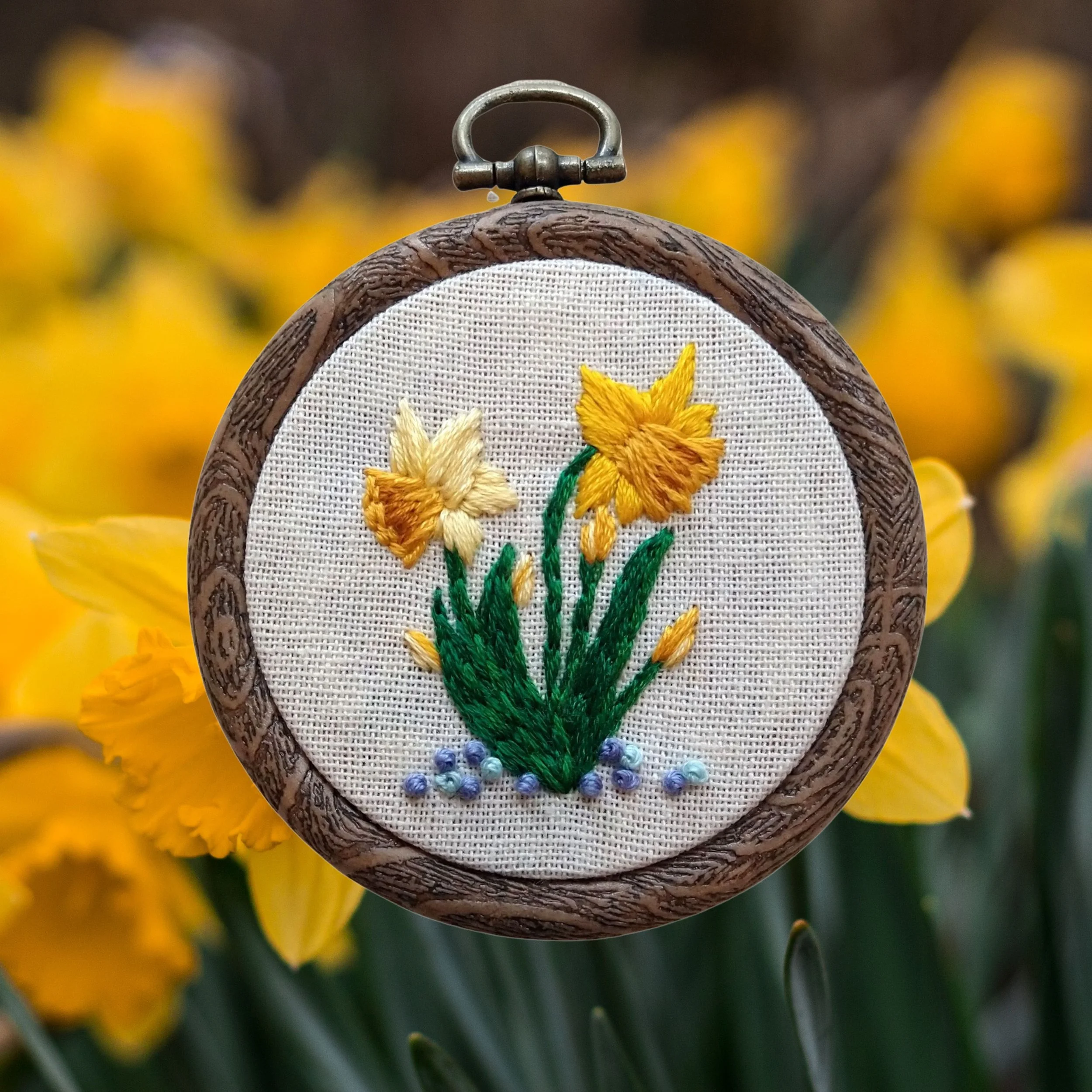 Daffodils - The Country Garden Collection - Embroidery Kit