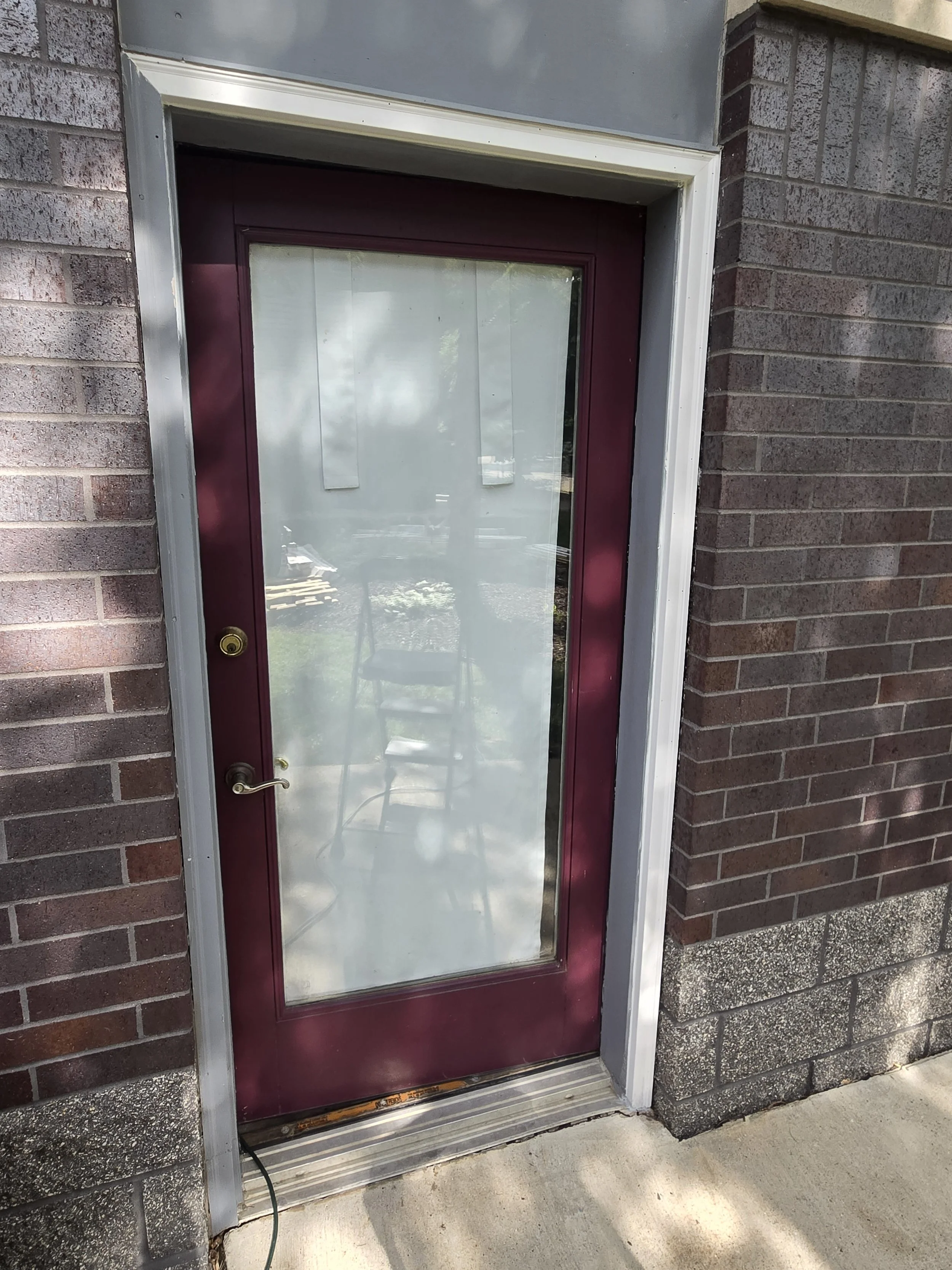 Replacing rotten brickmold with PVC