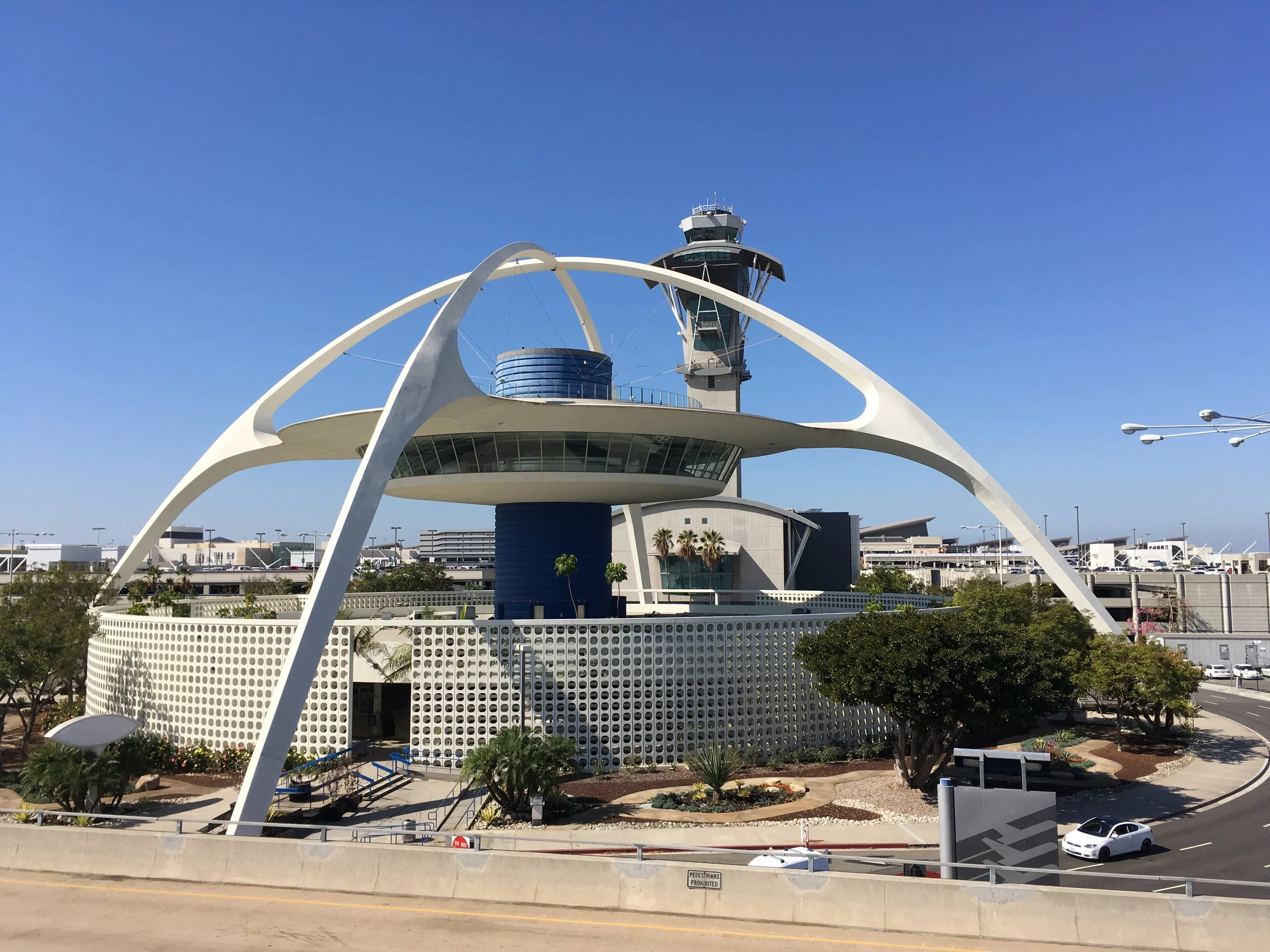 LAX Theme Building - A building with a large white structure