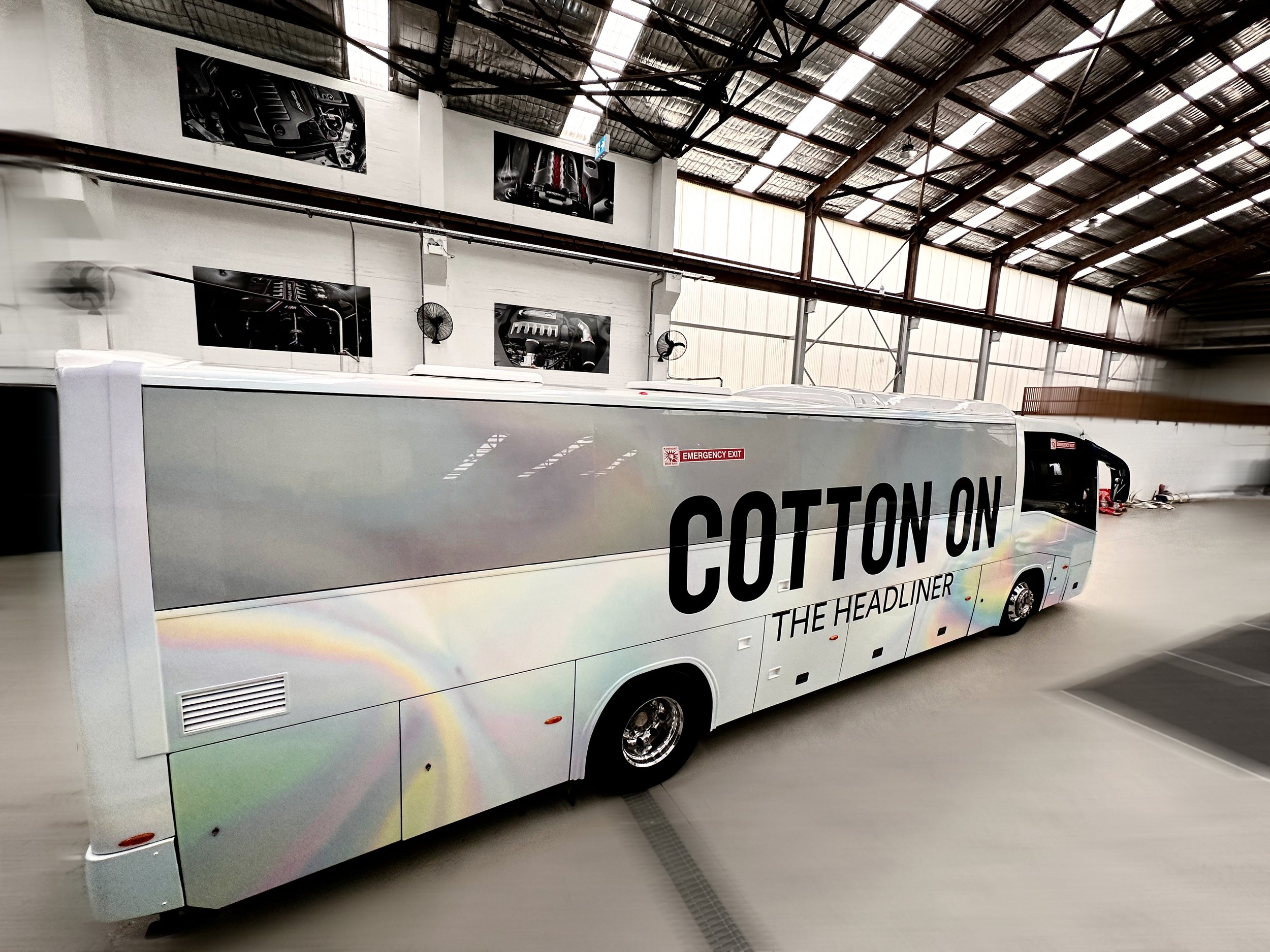 TAYLOR_SWIFT_COTTON_ON.jpg