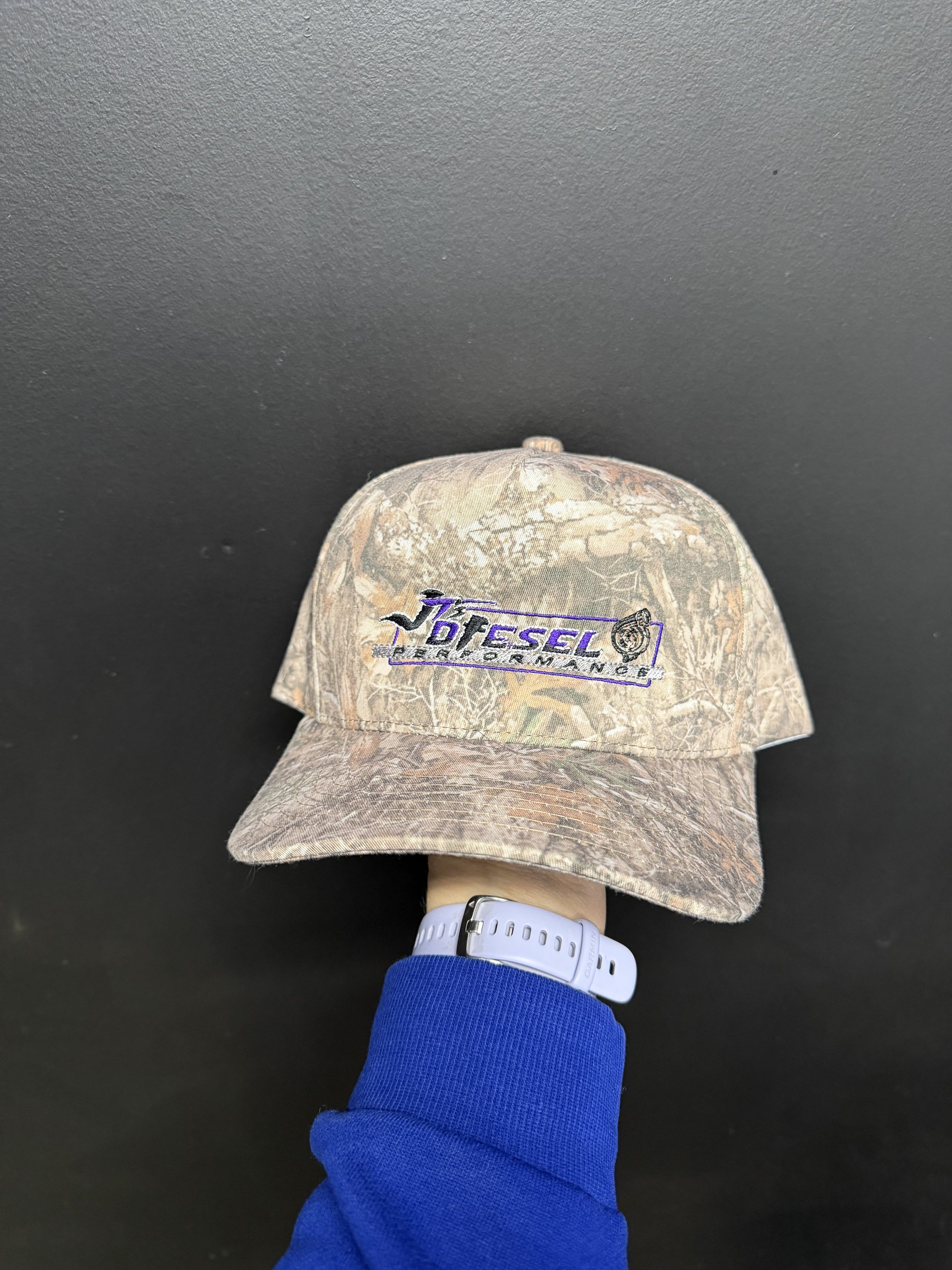 Camo baseball hat with Logo