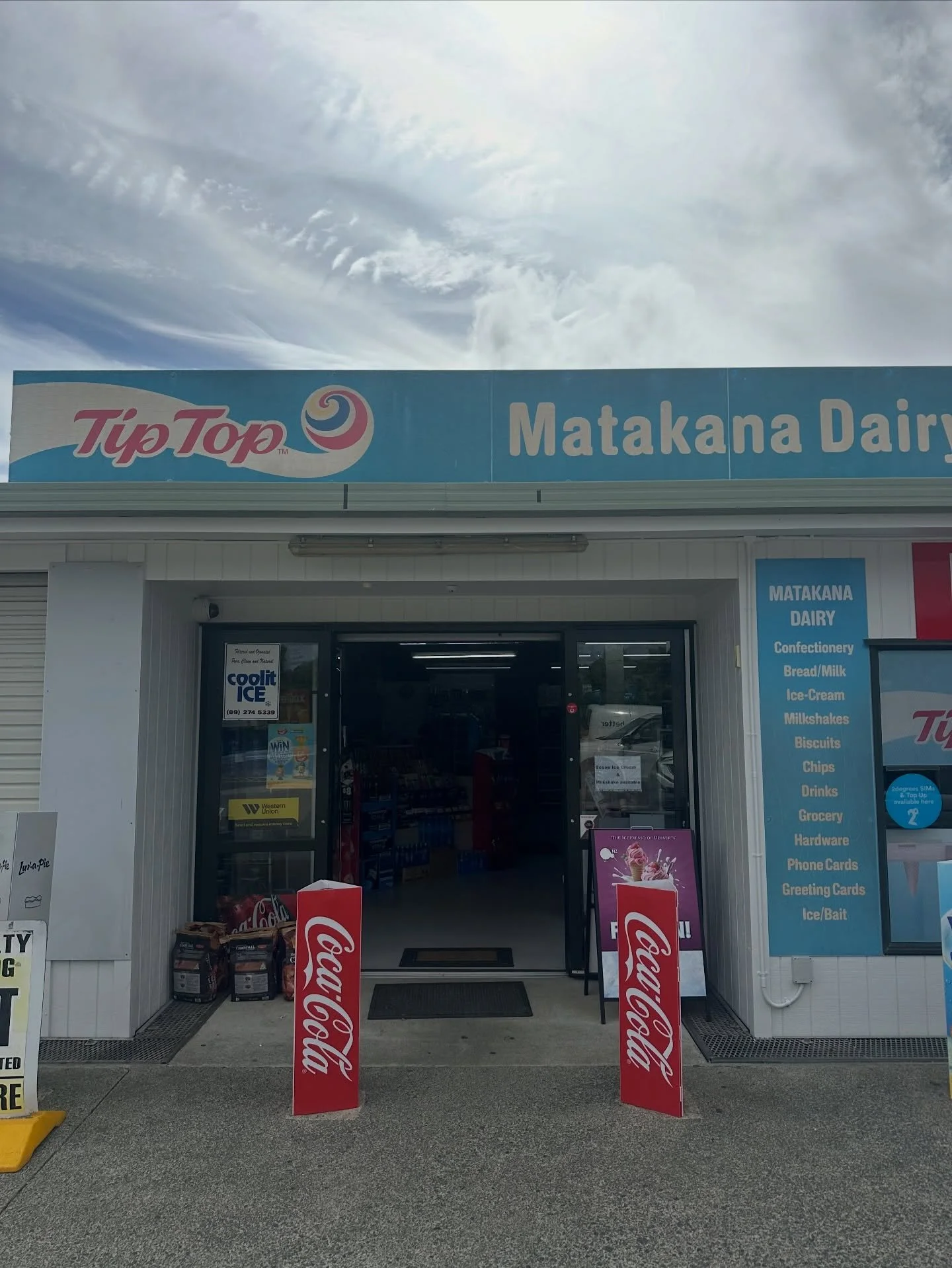 When we were asked to paint the exterior of the ICONIC Matakana Dairy, even though we were fully booked until March next year, we had to squeeze it in (whole crew, 1 long day). If you&rsquo;re there or driving last, you might notice it&rsquo;s lookin