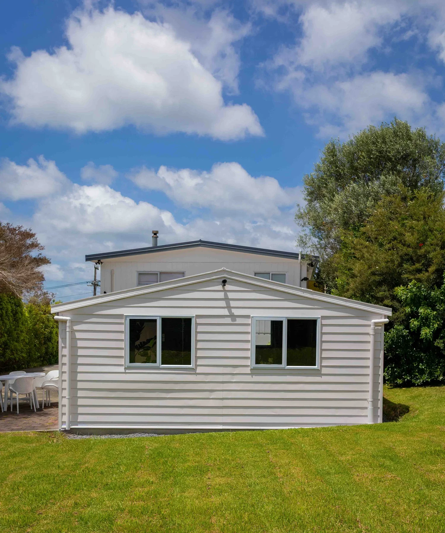 WEB_studio_exterior_paint_reveal_aalto_kindle_Photography_by_Dominey_Flores_The_Cosy_Notes-4.webp