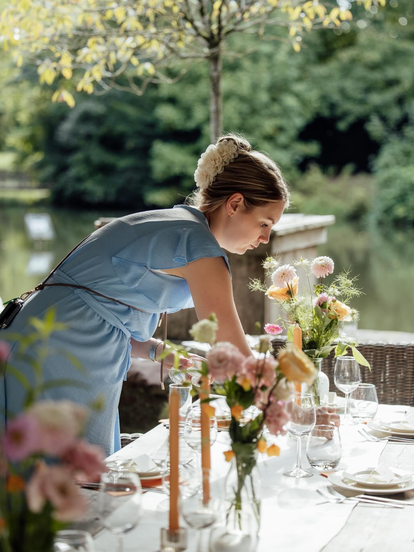 Wil jij mijn rechterhand zijn?

Drie jaar geleden nam ik een besluit:
ik wil alleen nog maar werk doen waar ik energie van krijg en echt blij van word.

Daarom stapte ik uit het onderwijs
en begon ik voor mezelf als weddingplanner.

Inmiddels is daar