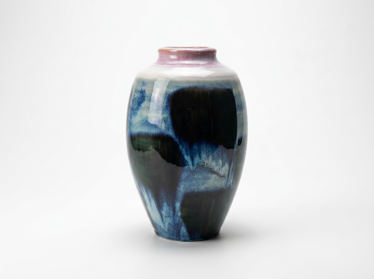 A MID-CENTURY BLUE FLAMBE GLAZE VASE