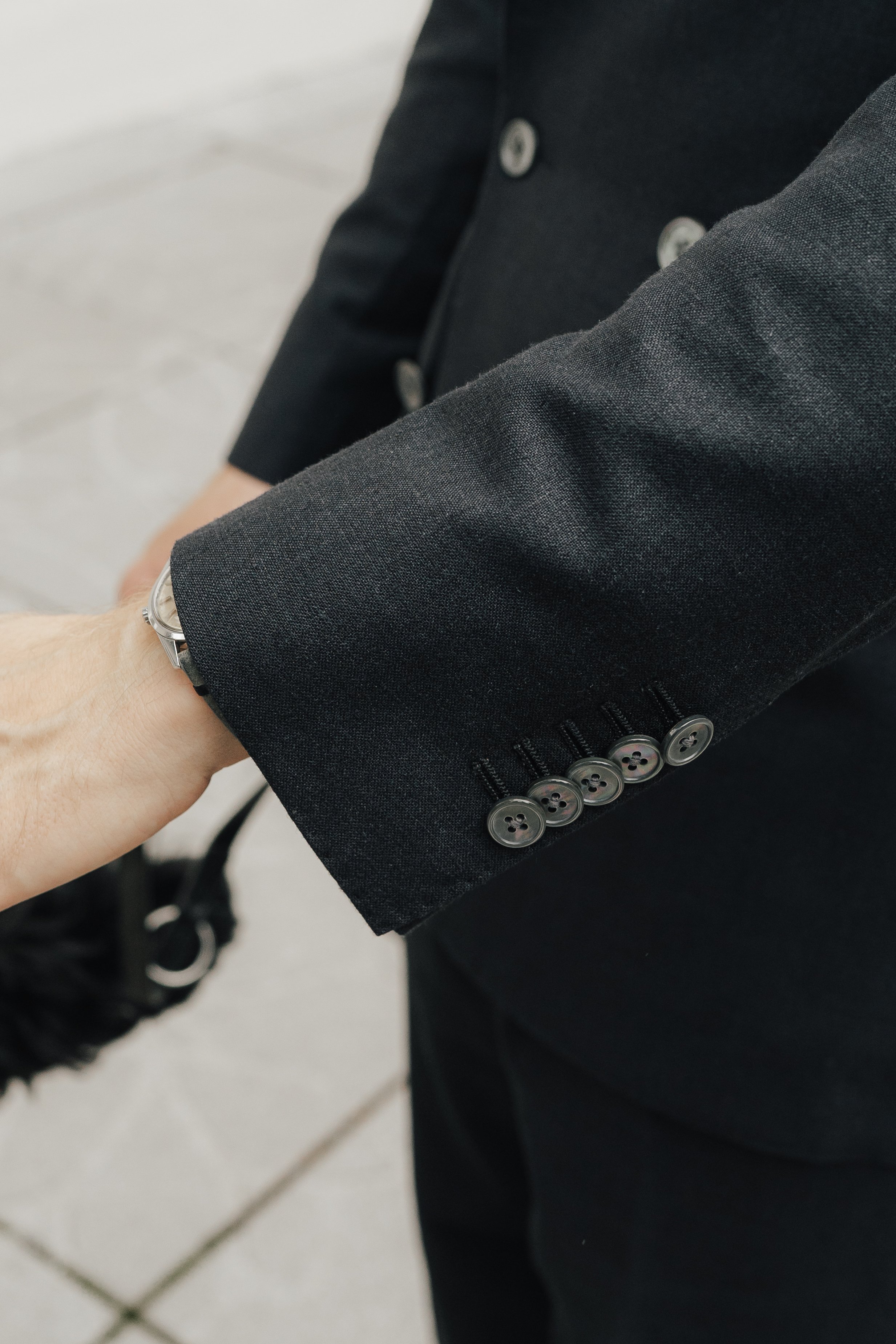 groom-suit-watch-detail-civil-wedding-munich-mandlstrasse-thehotis.groom-suit-watch-detail-civil-wedding-munich-mandlstrasse-thehotis.jpg