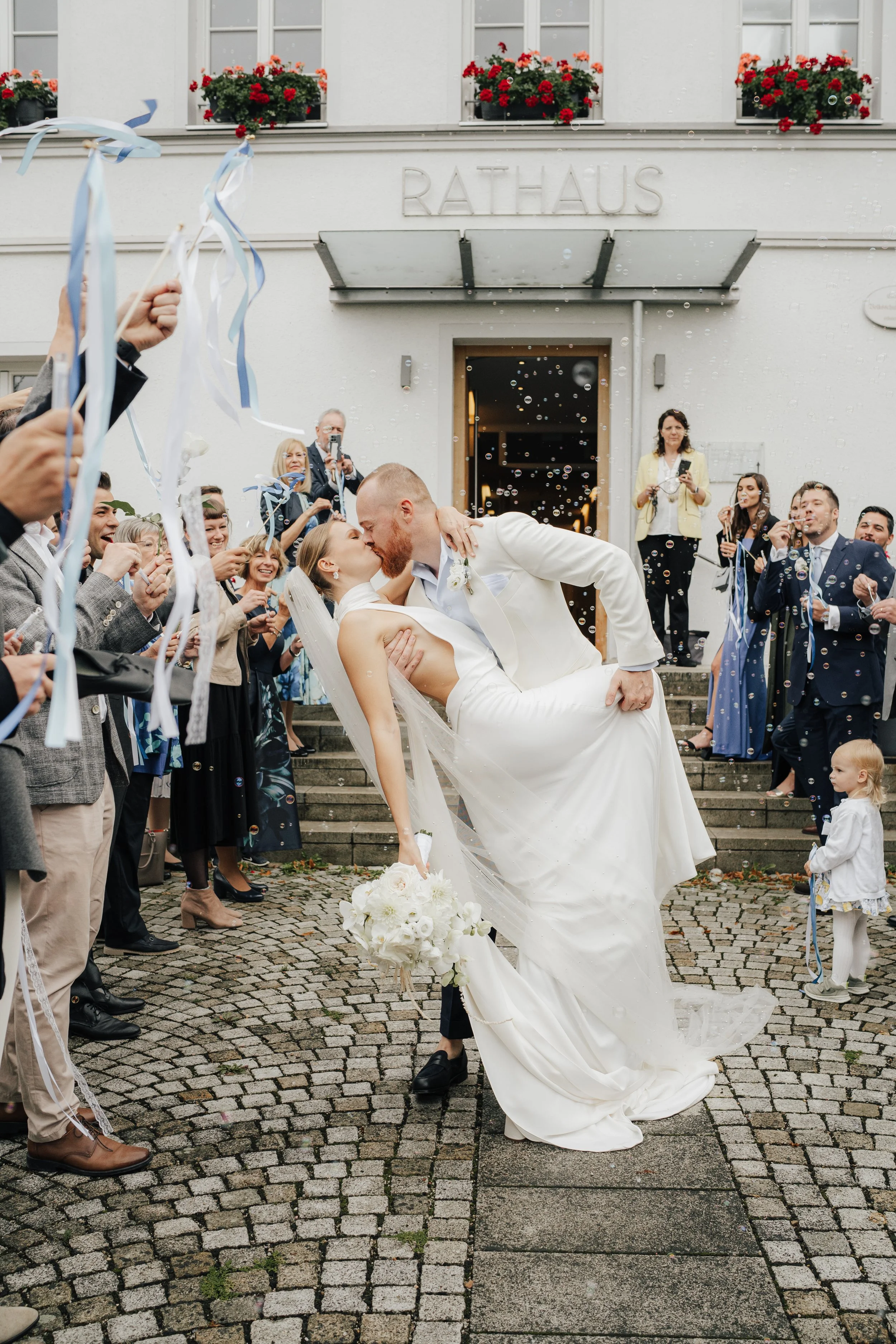 AliJosef_the.hotisphotography_standesamt-375.jpg
