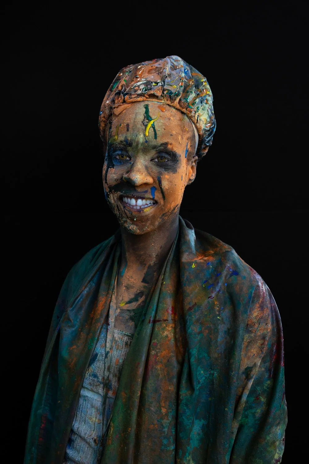 Portrait-photographer-london-notting-hill-carnival-paint-fight-8.jpg