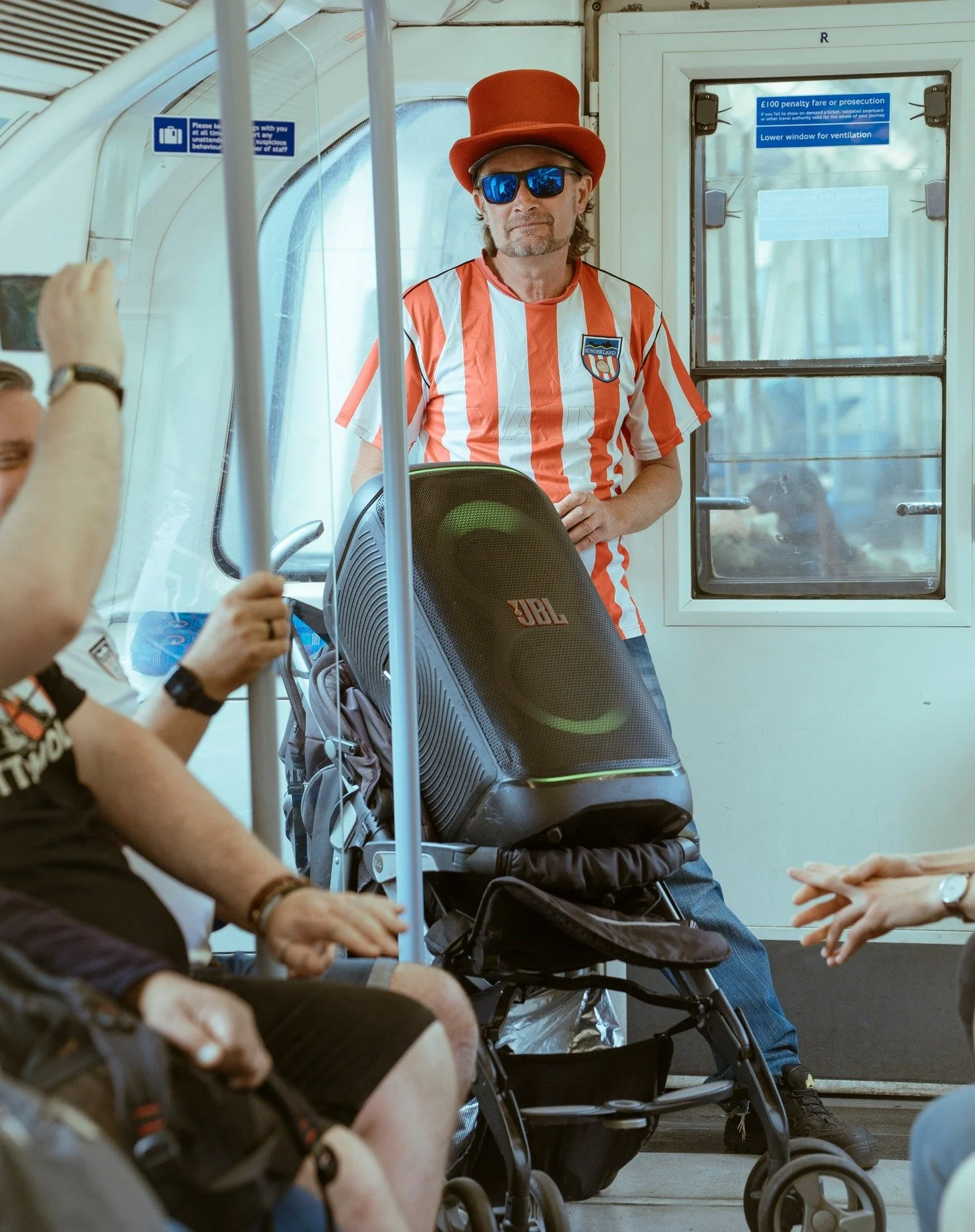 Back in the Big Time!

Congratulations Sunderland!!! I've watched 'Sunderland 'til I Die' about 4 times and feel like an honorary fan. Didn't think they'd get over the line today. Look forward to seeing them in the prem - hopefully for a few years at