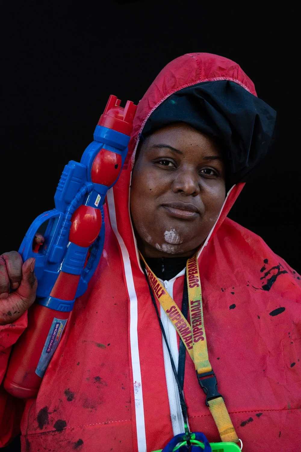 Portrait-photographer-london-notting-hill-carnival-paint-fight-6.jpg