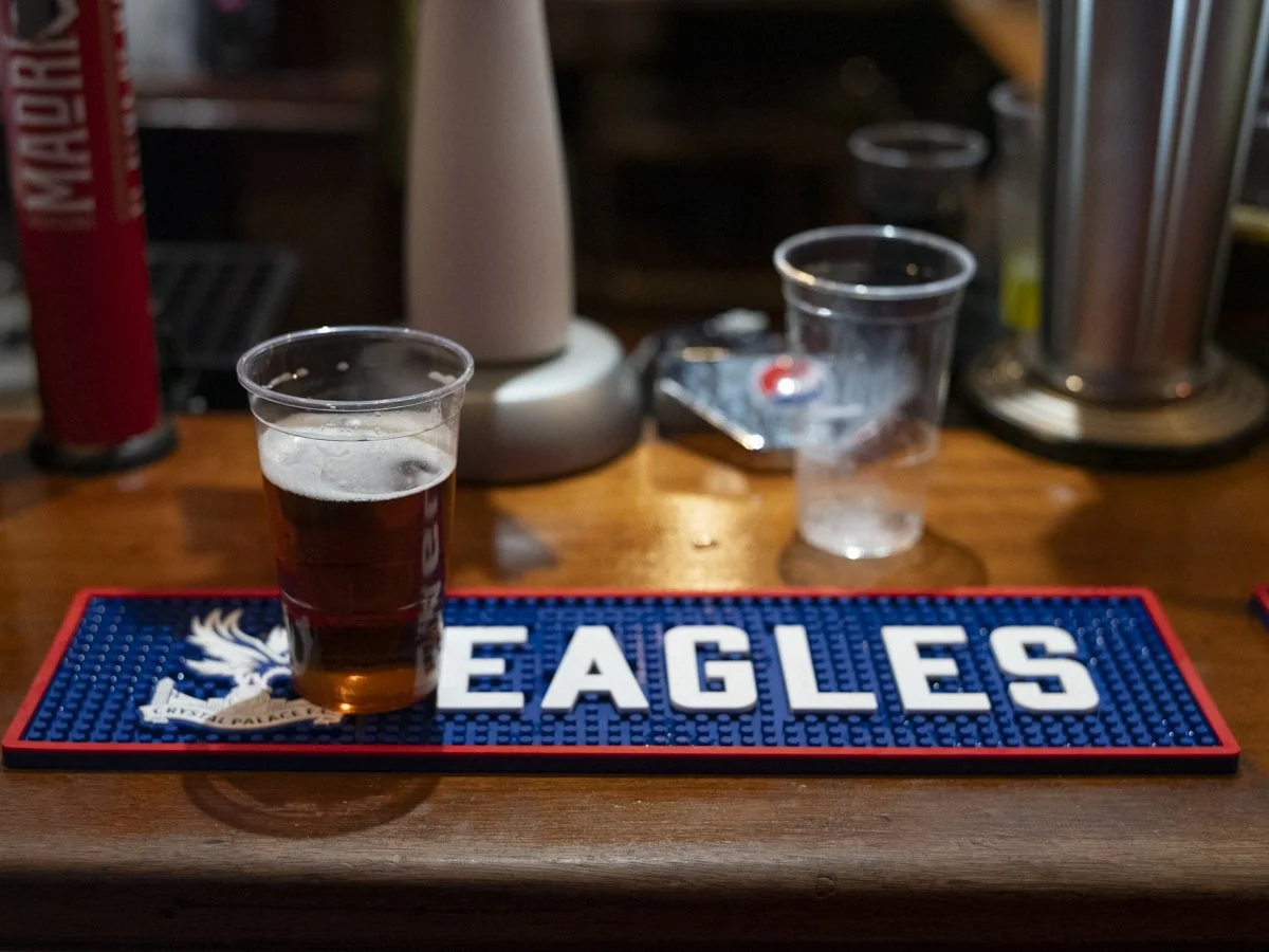 Crystal Palace win in pub Web Use-9.jpg