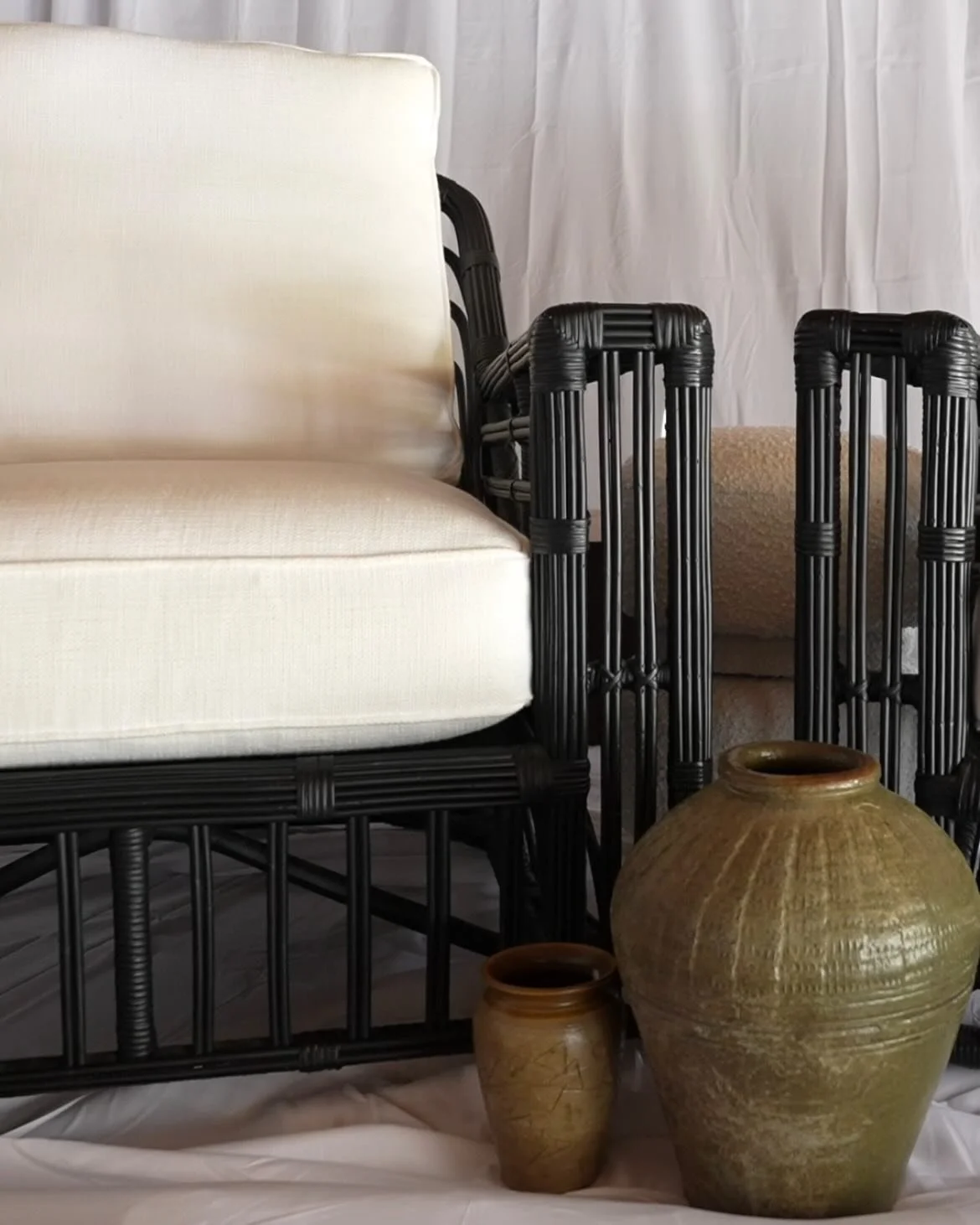 Secondhand contemporary pieces 🤝 vintage patina-filled finds. Vignettes of this weekend&rsquo;s Spring 2025 @agoodhomemarket 🤍

Saturday, May 3rd &amp; Sunday, May 4th
10am-2pm
123 Norwich Salem Road, Lyme (at the barn)

Get all the market details 