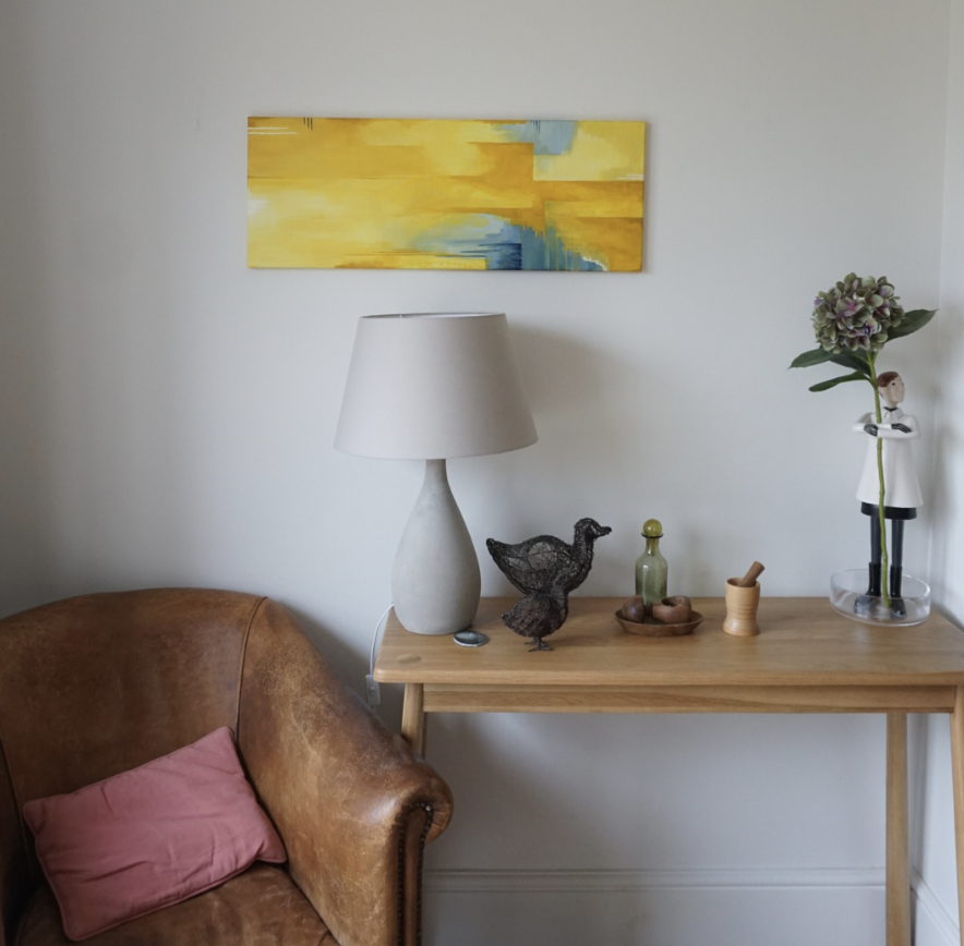 Abstract painting focussing on movement and transition